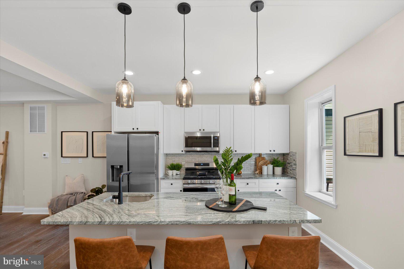 ROGNEL HEIGHTS - Residential