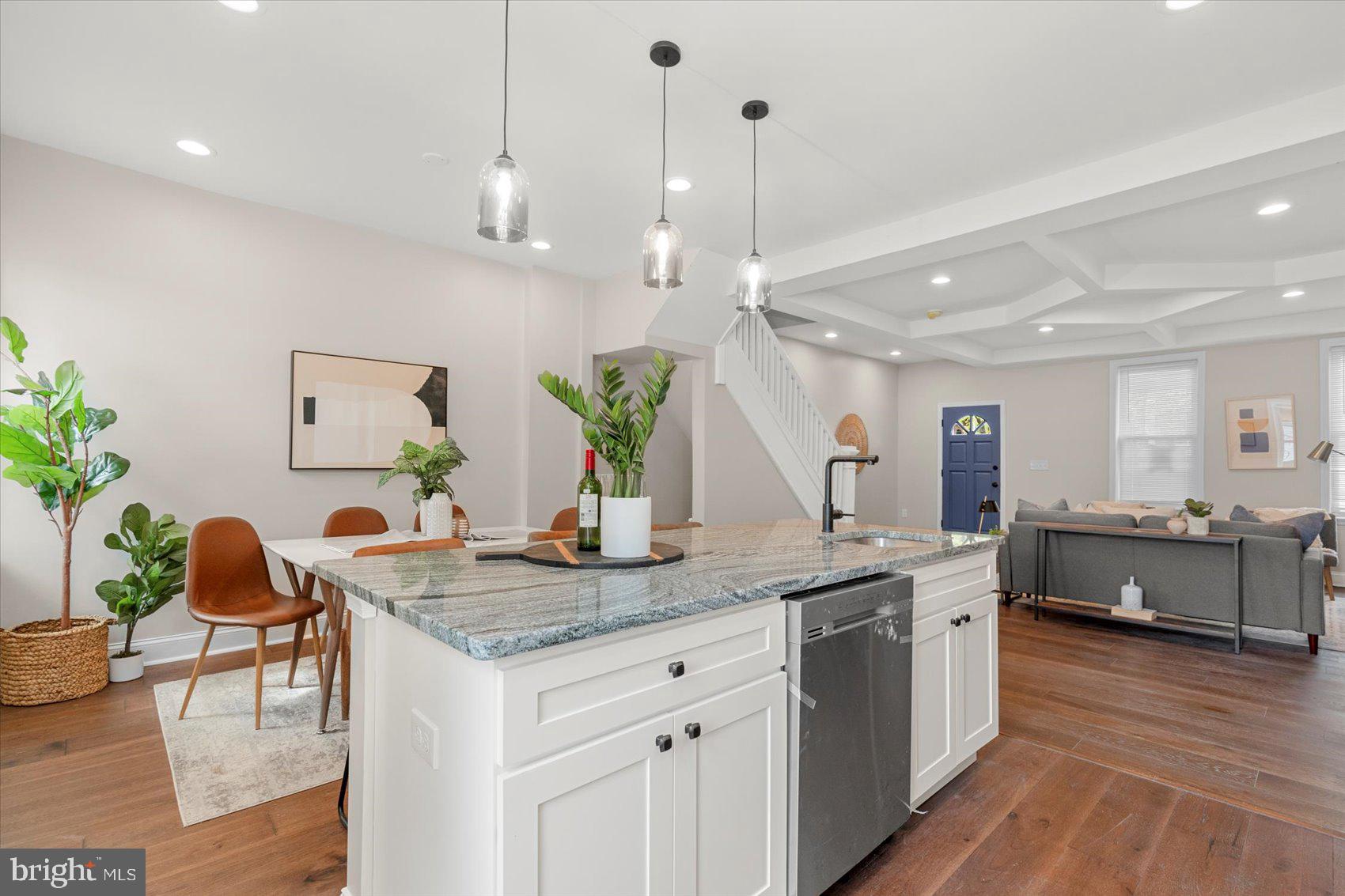 ROGNEL HEIGHTS - Residential