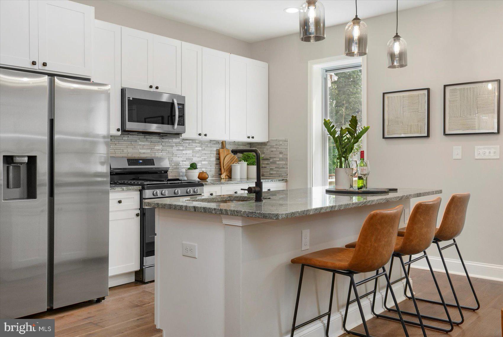 ROGNEL HEIGHTS - Residential