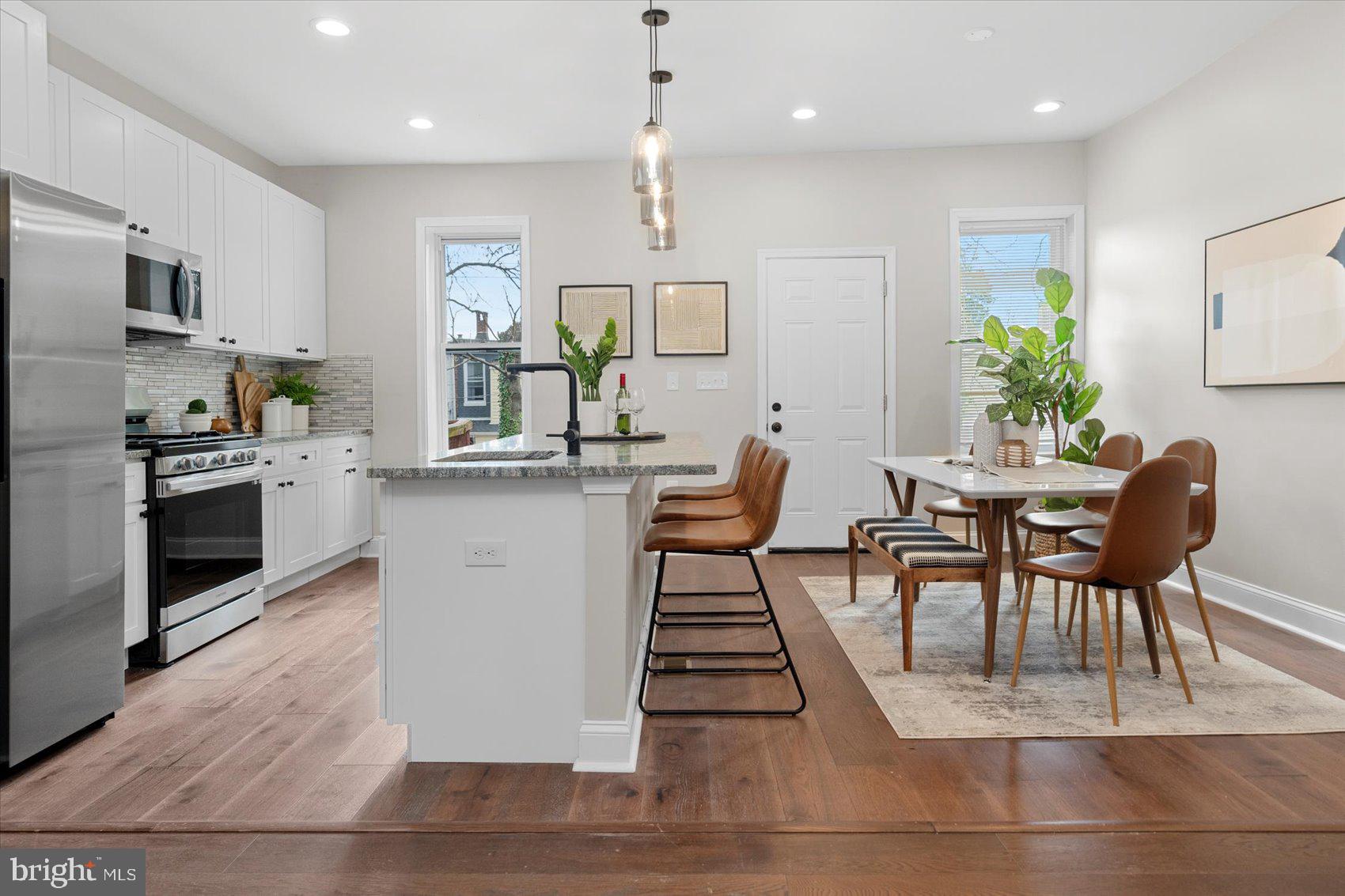 ROGNEL HEIGHTS - Residential