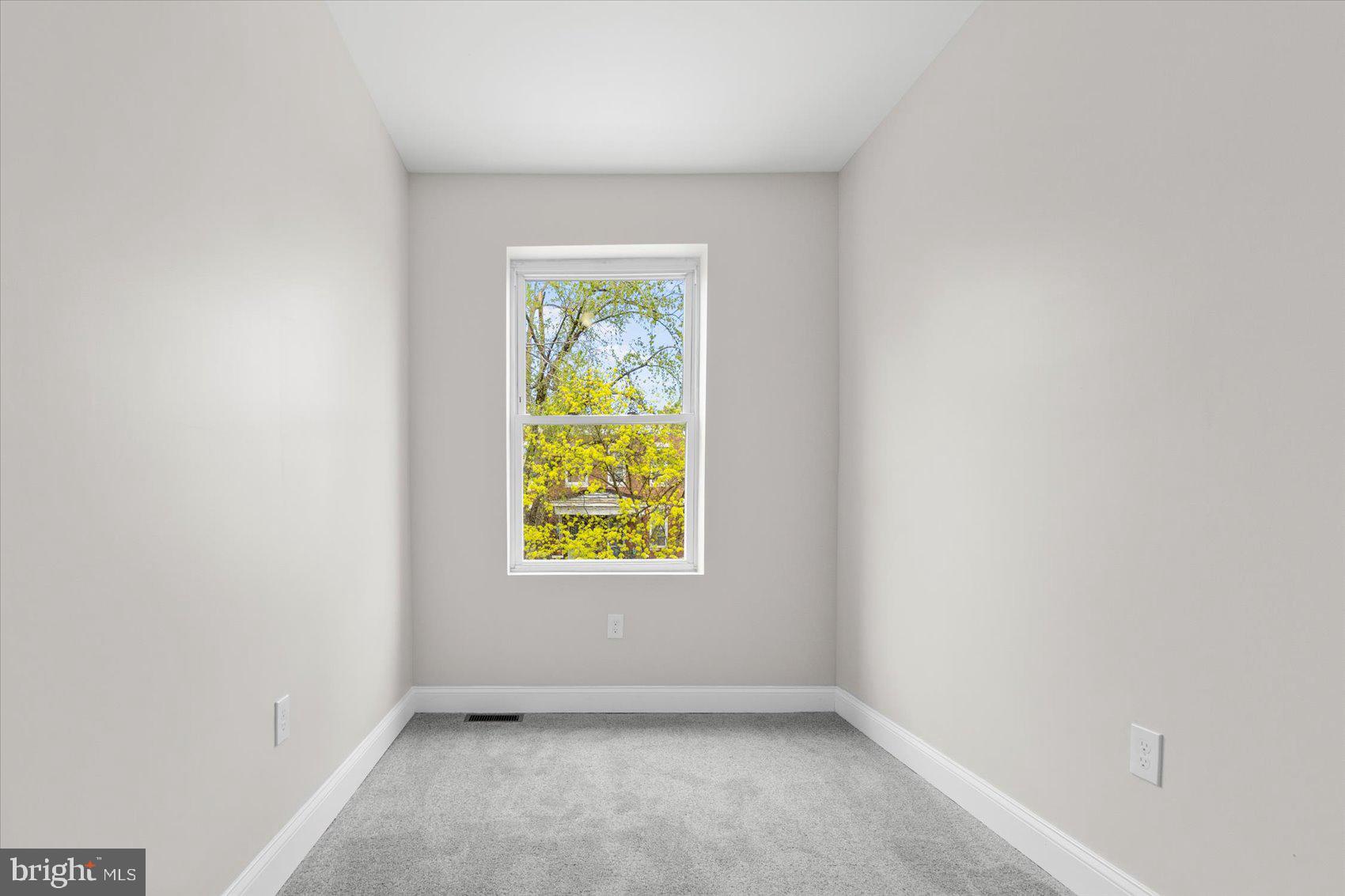 ROGNEL HEIGHTS - Residential