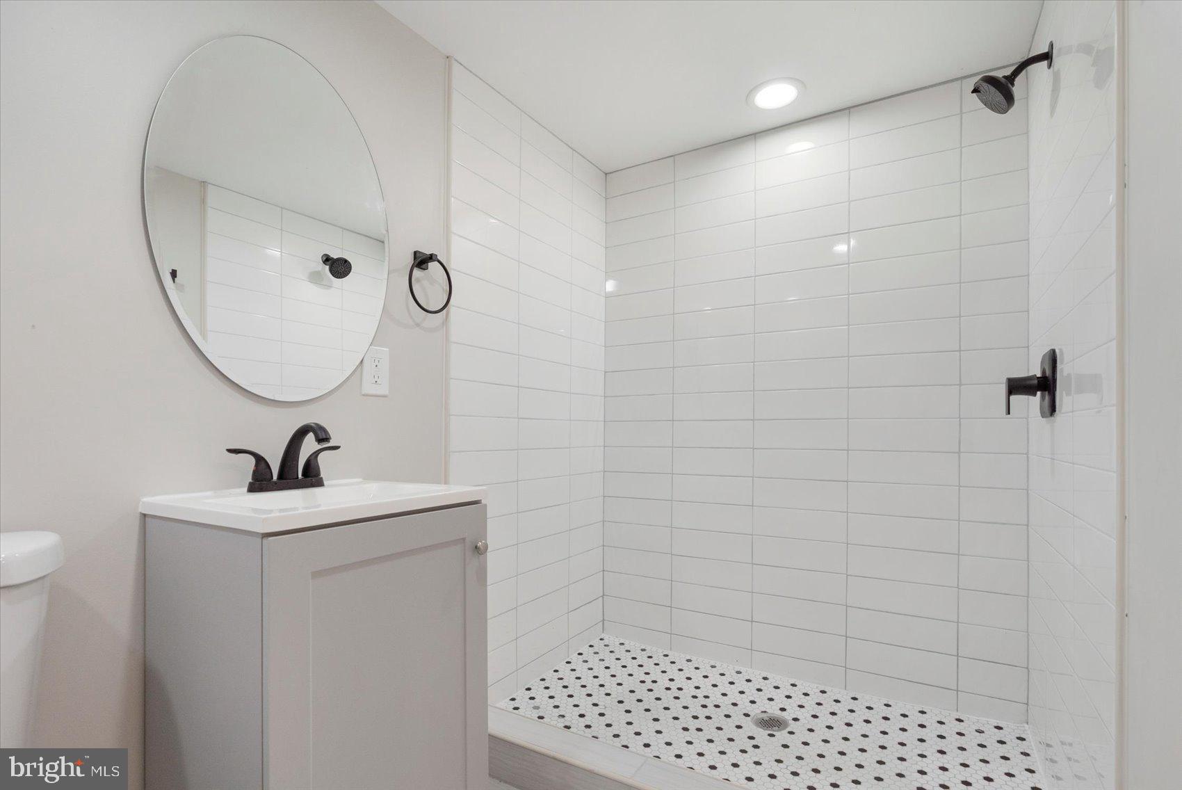 ROGNEL HEIGHTS - Residential