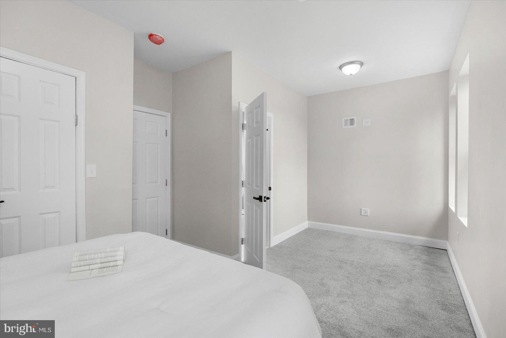 ROGNEL HEIGHTS - Residential