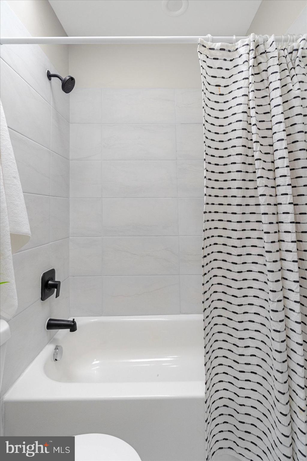 ROGNEL HEIGHTS - Residential