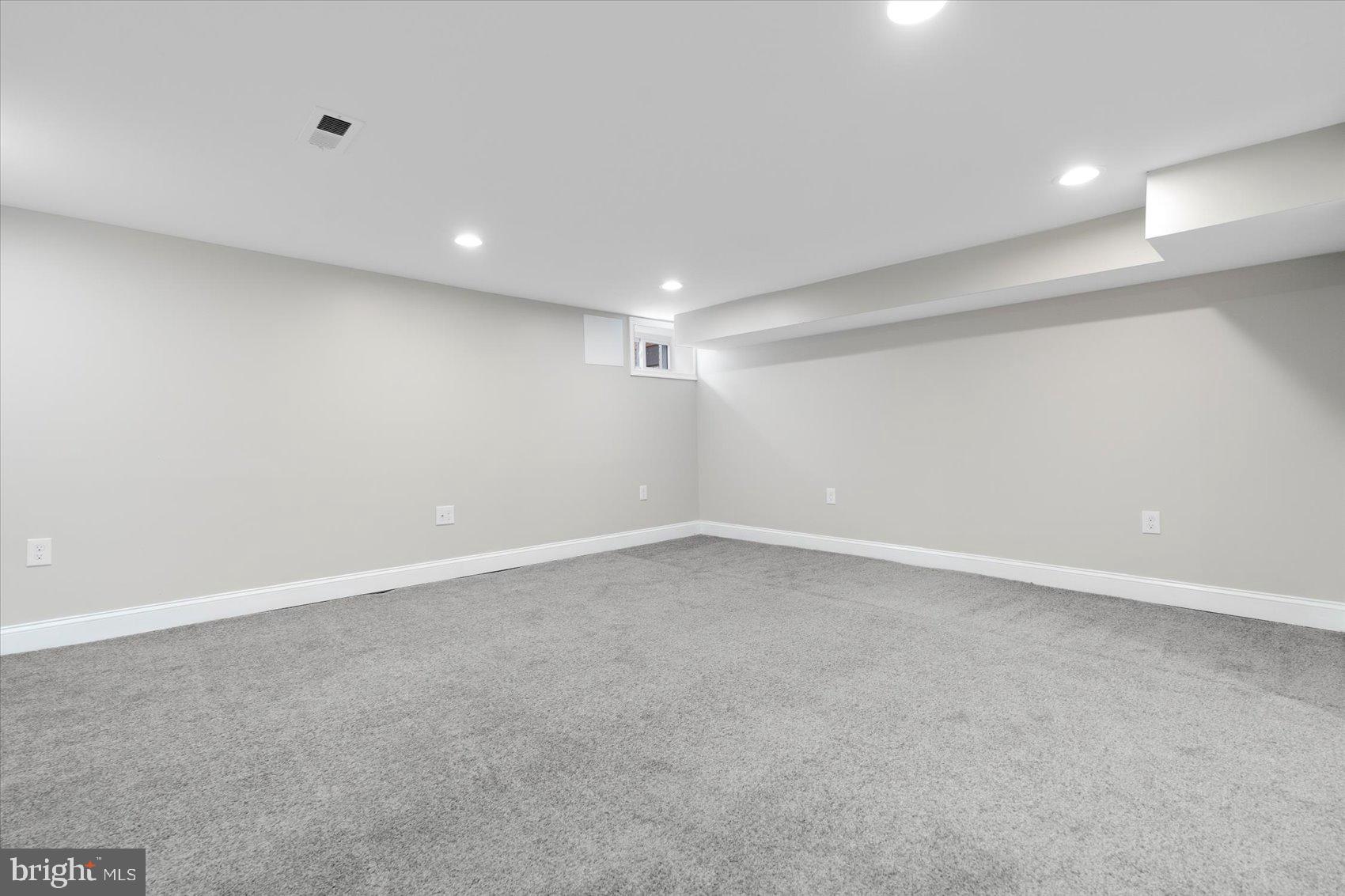 ROGNEL HEIGHTS - Residential