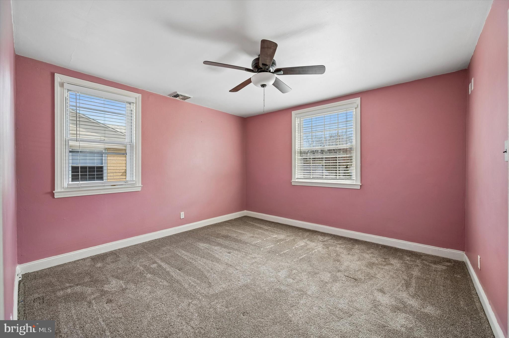 ARONIMINK ESTATES - Residential