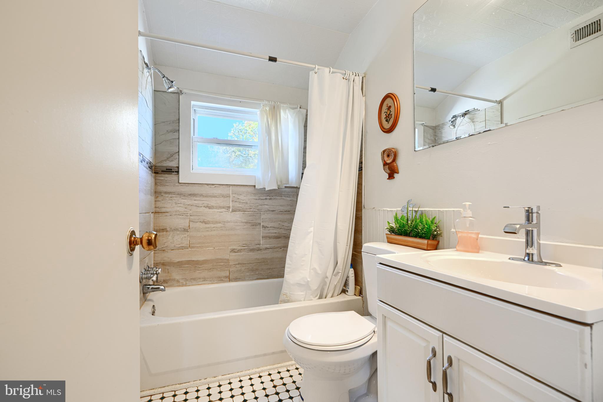 CHARLESMONT - Residential