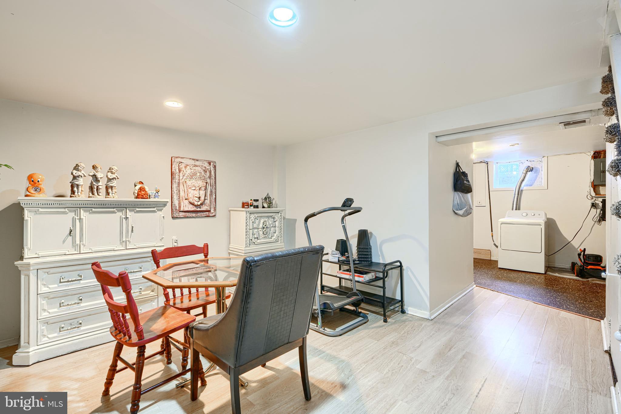 CHARLESMONT - Residential