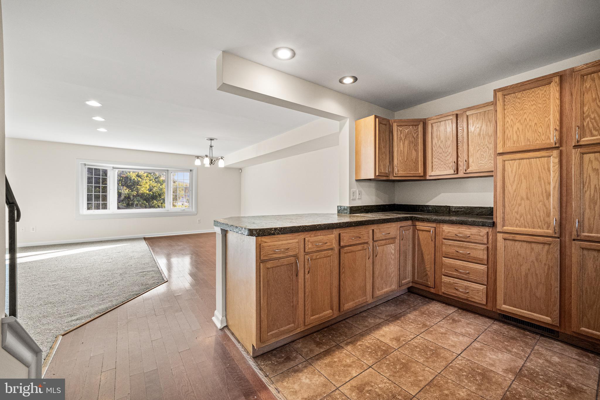 550 LANCASTER COURT