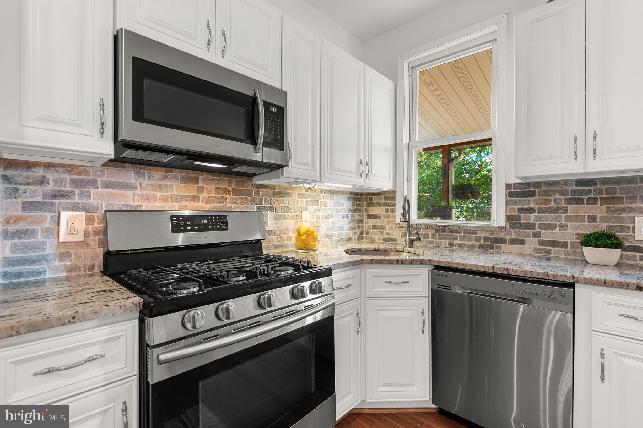 HAMPDEN HISTORIC DISTRICT - Residential