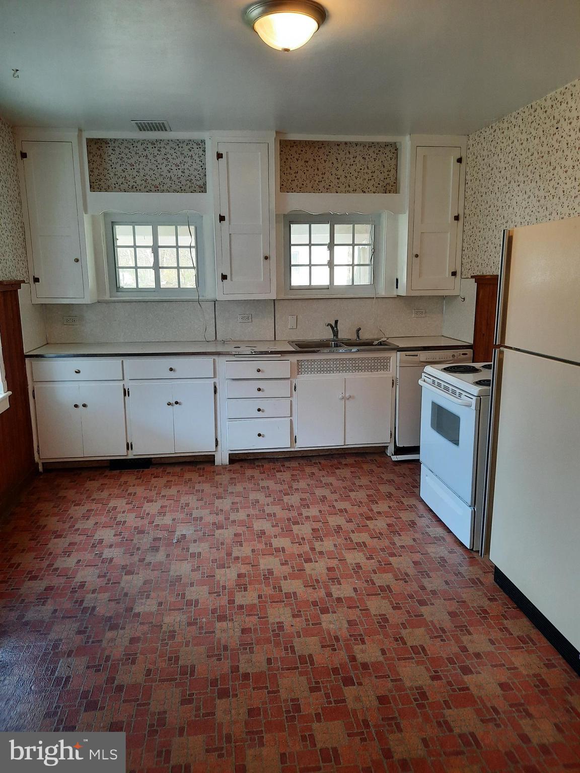 MILLERSVILLE BOROUGH - Residential Lease