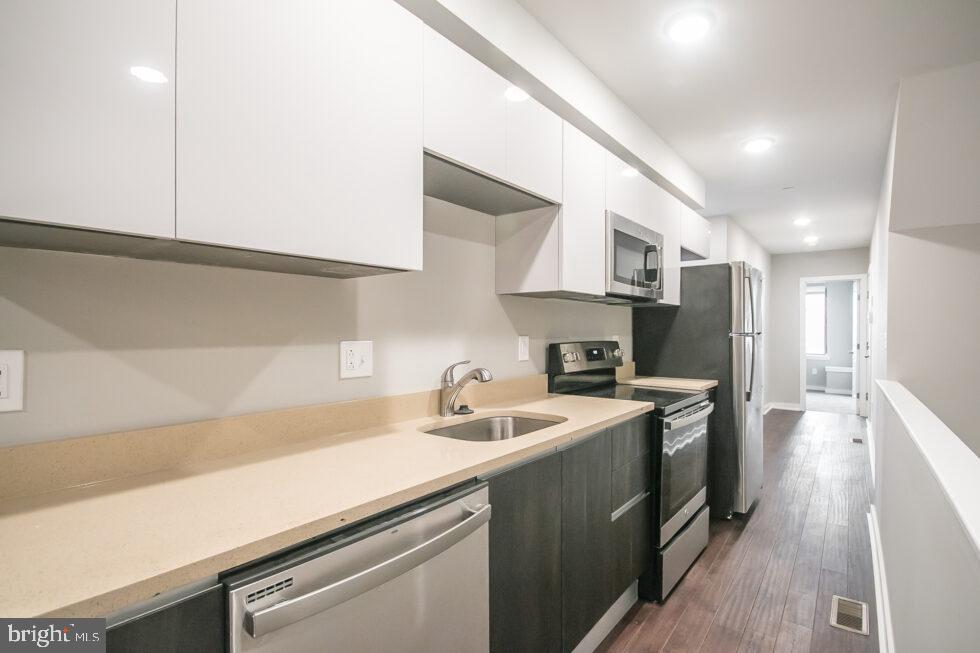 AVAILABLE NOW.
Welcome to 1830 N Bouvier Street—a stunning, newly constructed bi-level apartment. This spacious residence features 3 bedrooms and 2 bathrooms, making it an ideal choice for those seeking comfort, privacy, and plenty of room to grow. Designed with modern finishes and an eye for style, the apartment boasts an open-concept layout, sleek kitchens with stainless steel appliances, and bright living spaces drenched in natural light. Each bedroom offers ample closet space . Situated on a student-friendly block, 1830 N Bouvier provides easy access to campus, public transportation, and nearby eateries. Experience contemporary living at its finest in this meticulously crafted apartment—schedule a tour today and discover why 1830 N Bouvier should be your next home.
Applicants must show a combined gross verifiable monthly income of at least three times the rent, a preferred credit score of 650 or higher (lower scores aren’t automatic disqualifiers), no open collections, and at least one year of positive rental and employment history. No eviction judgments within the past four years.
Each application is reviewed individually, and strong income, references, or a qualified co‑signer may offset weaker areas, though approval isn’t guaranteed. Bank statements may be requested. Pets are ok with a non-refundable pet deposit - $250/cat & $350/dog (under 50 pounds). No pet rent.
First month’s rent, last month’s rent, and a security deposit are due at move‑in. Tenants cover all utilities, including a $15‑per‑person month water fee. RE/MAX Plus complies with all fair housing laws.
