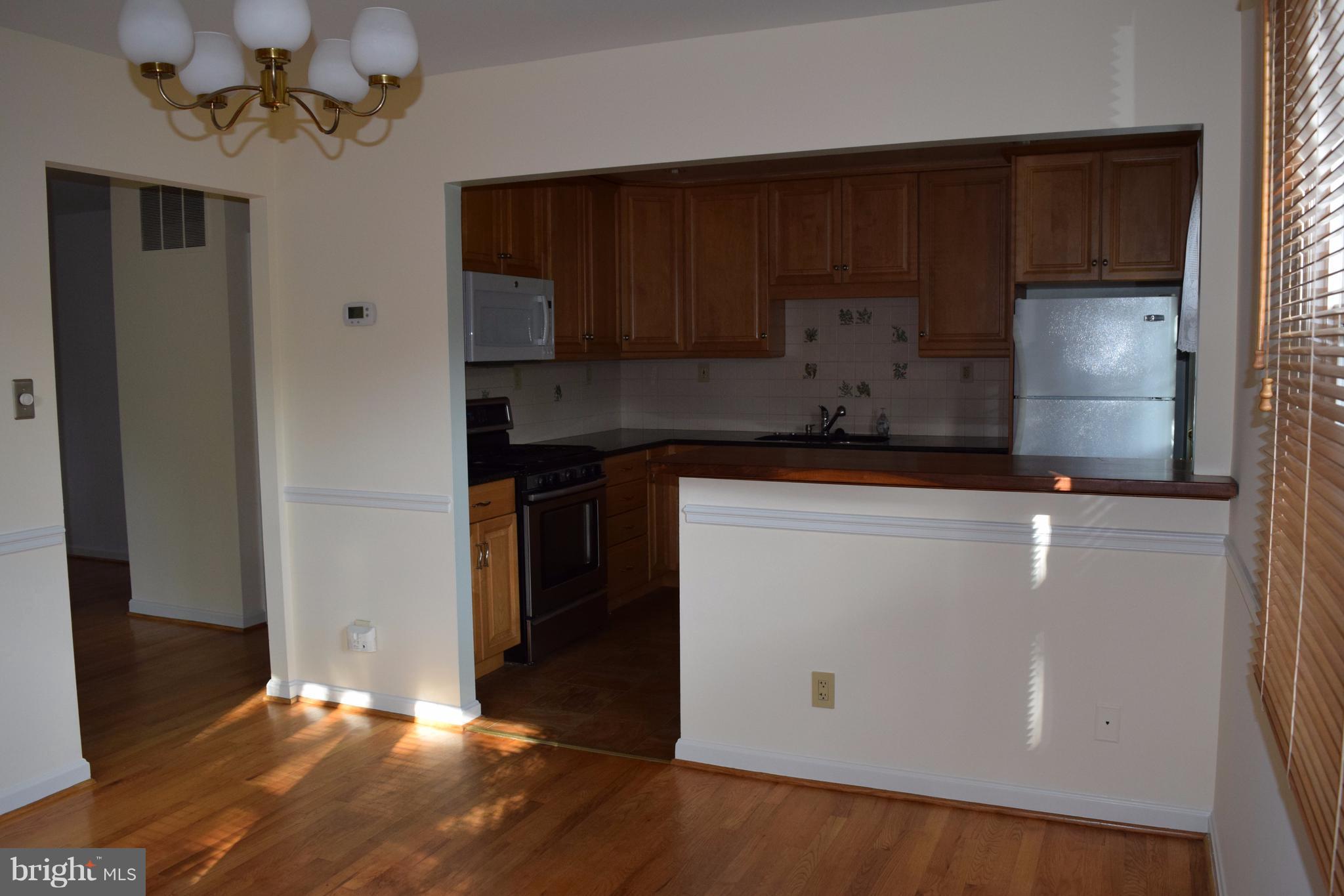 CLARENDON - Residential Lease