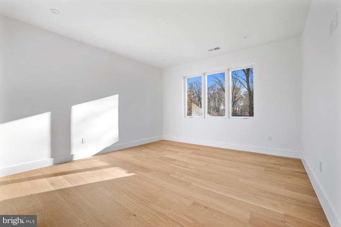 HAMLET - Residential