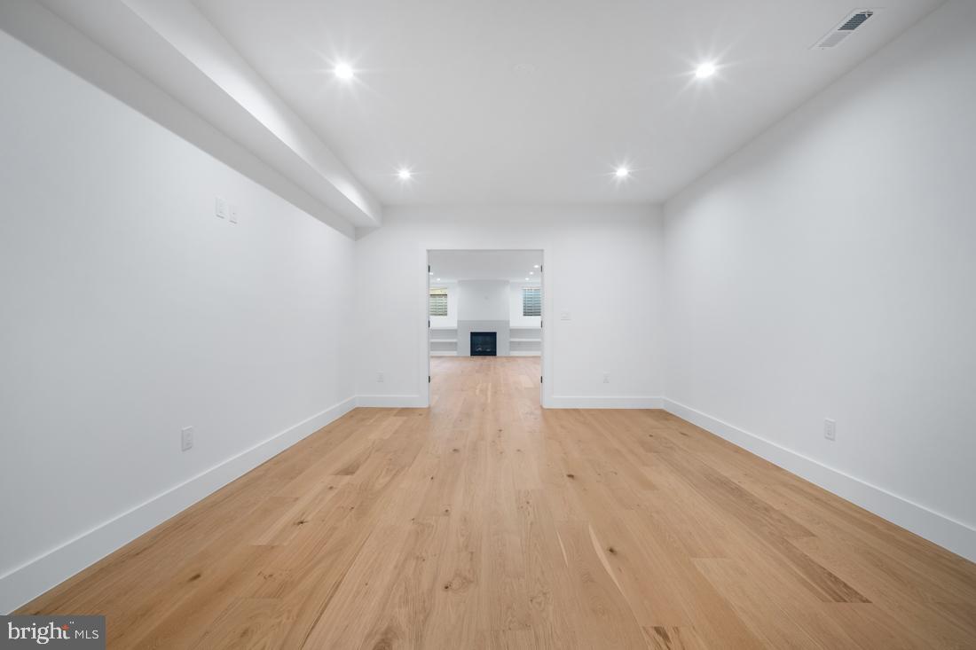 HAMLET - Residential