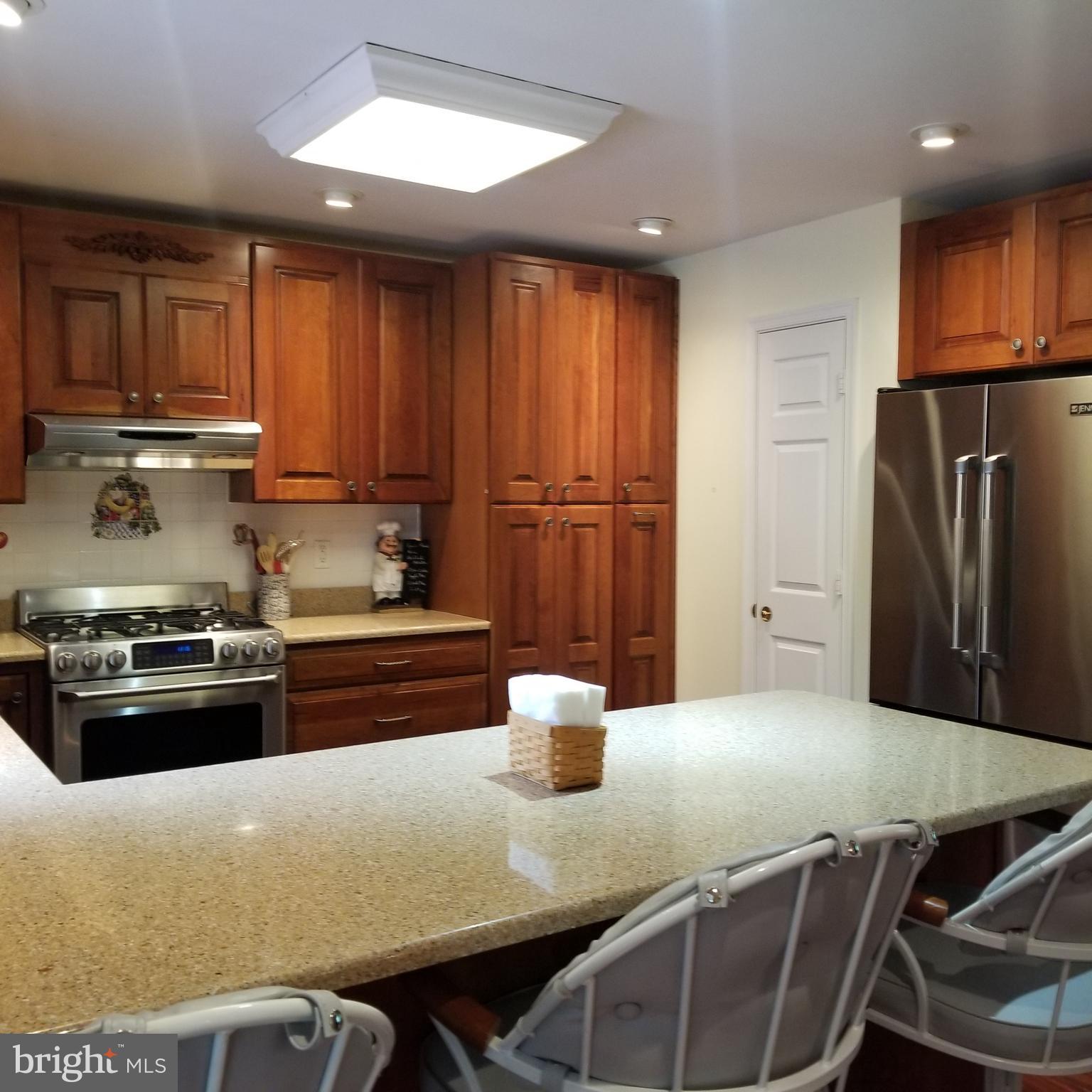 TWO JOHNS - Residential