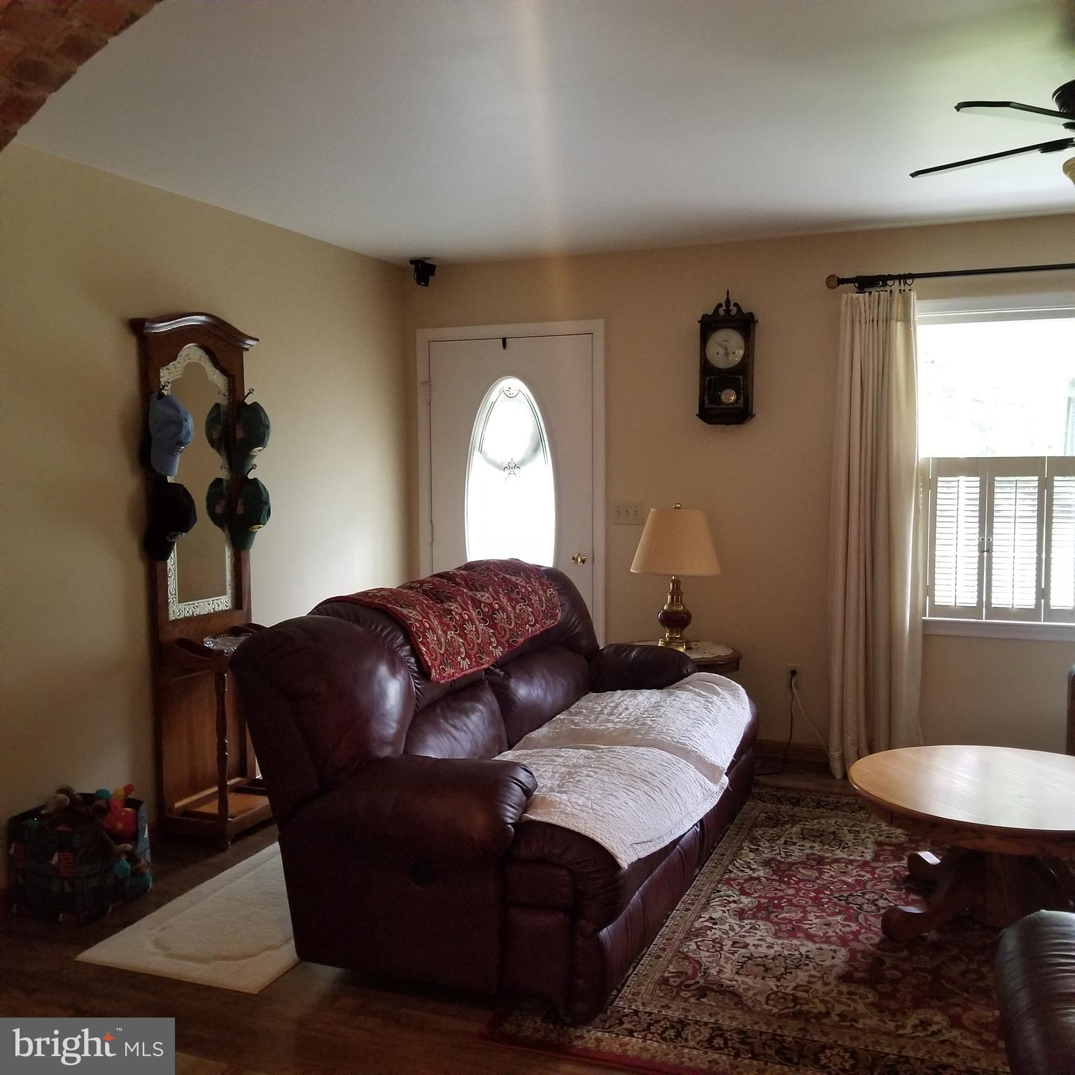 TWO JOHNS - Residential