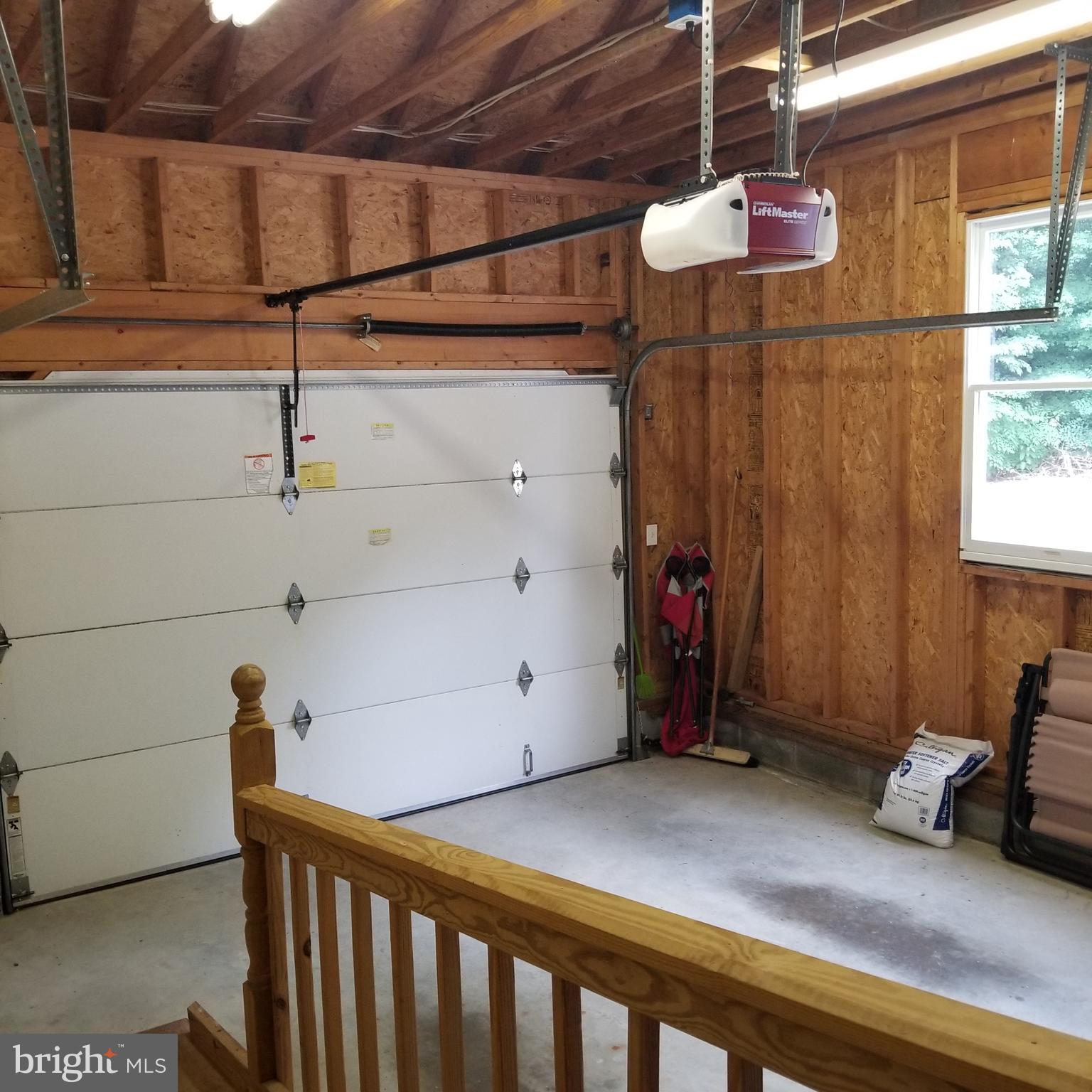 TWO JOHNS - Residential