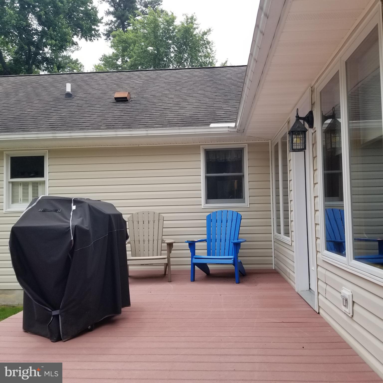 TWO JOHNS - Residential