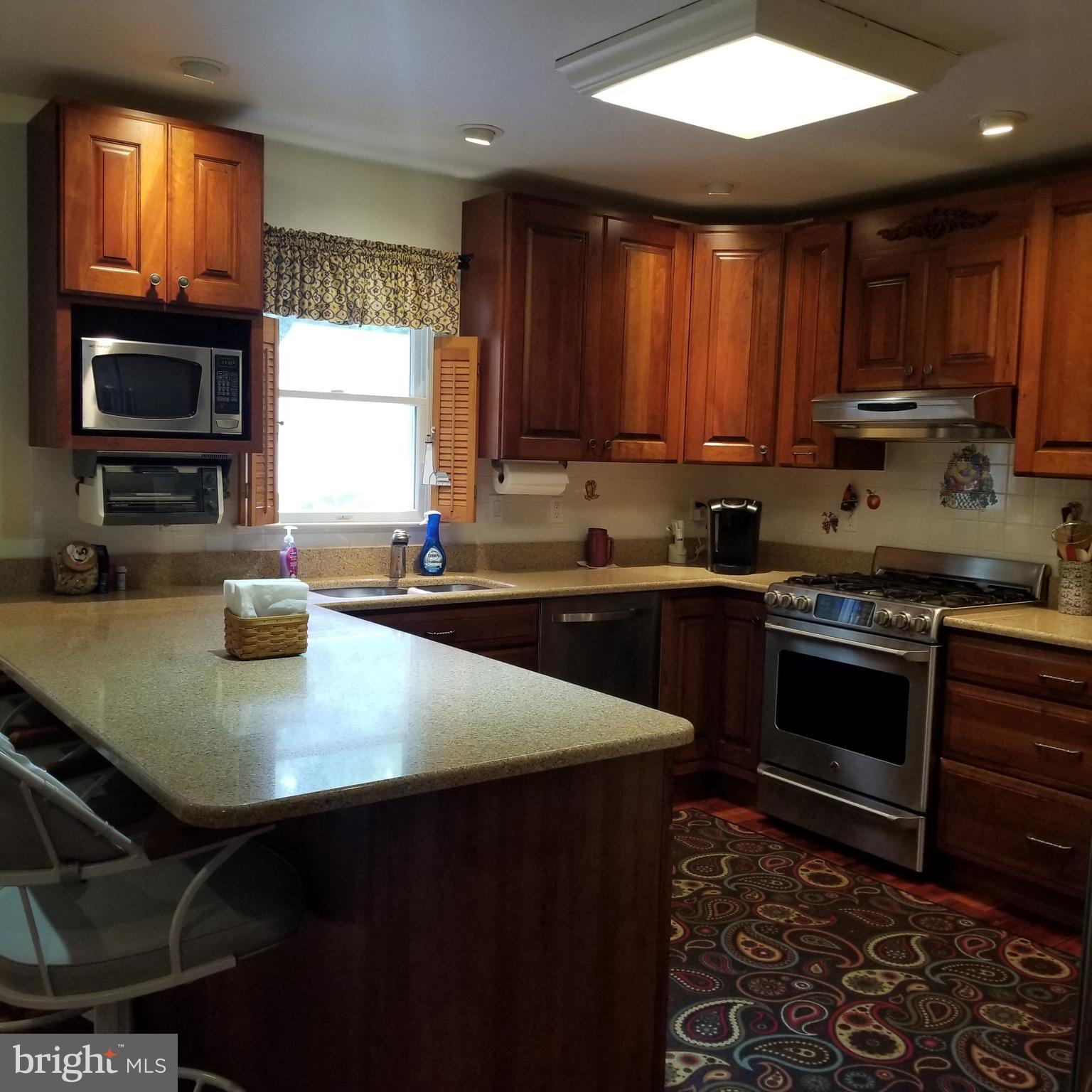 TWO JOHNS - Residential