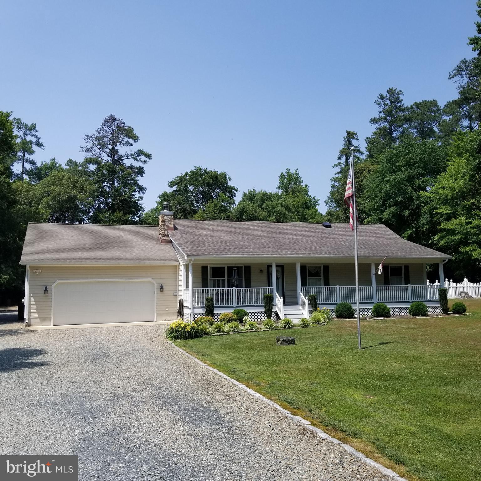 TWO JOHNS - Residential