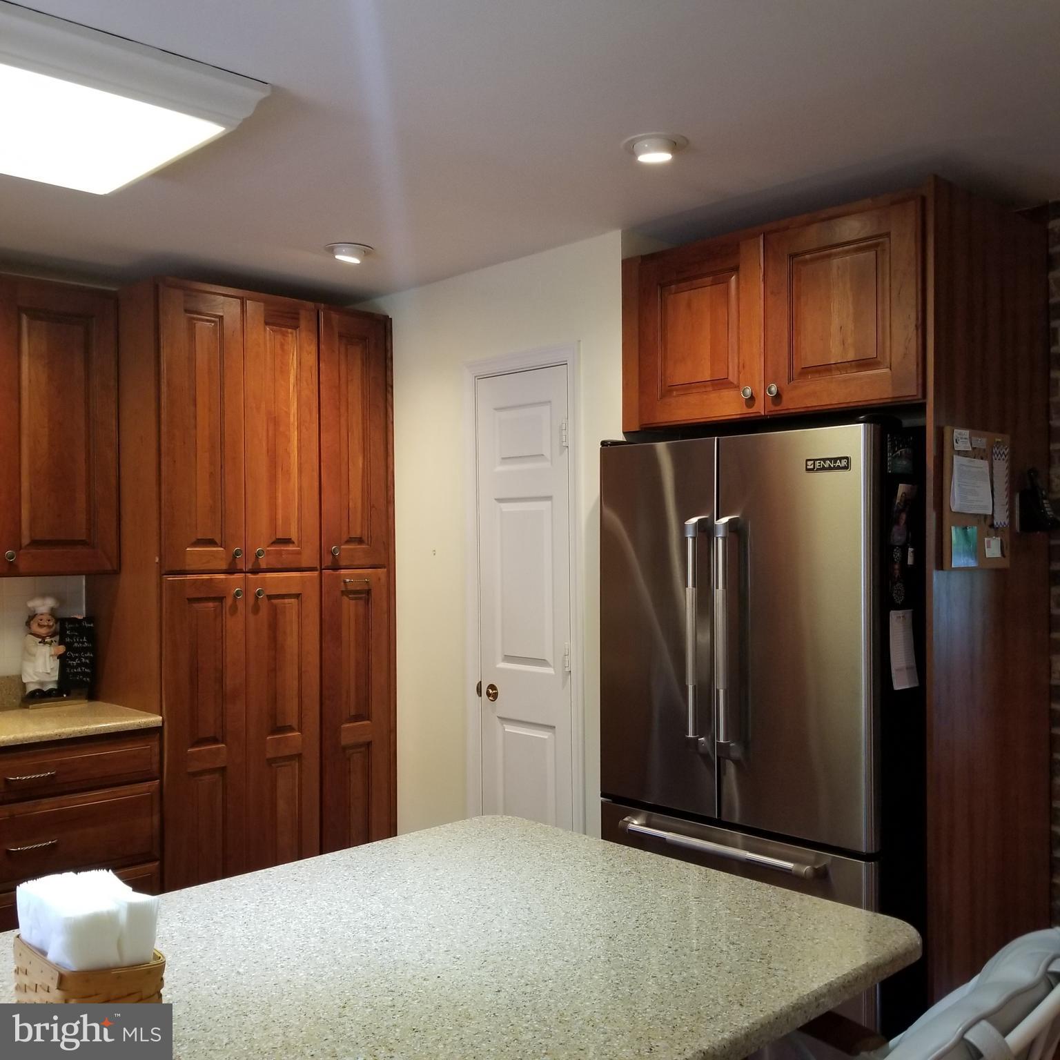 TWO JOHNS - Residential