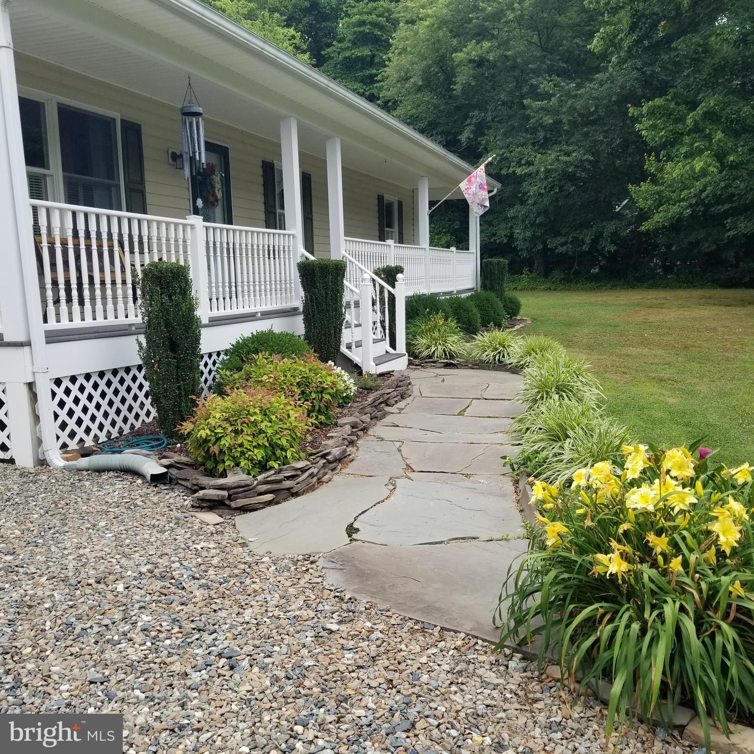 TWO JOHNS - Residential