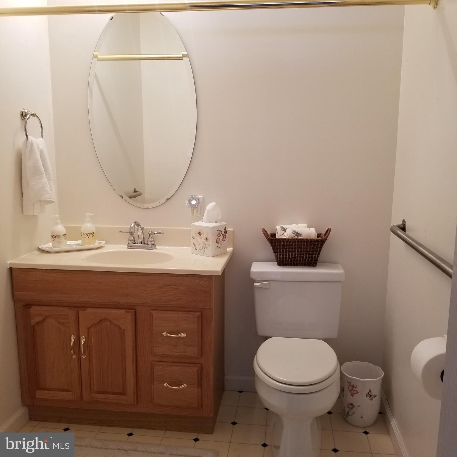 TWO JOHNS - Residential