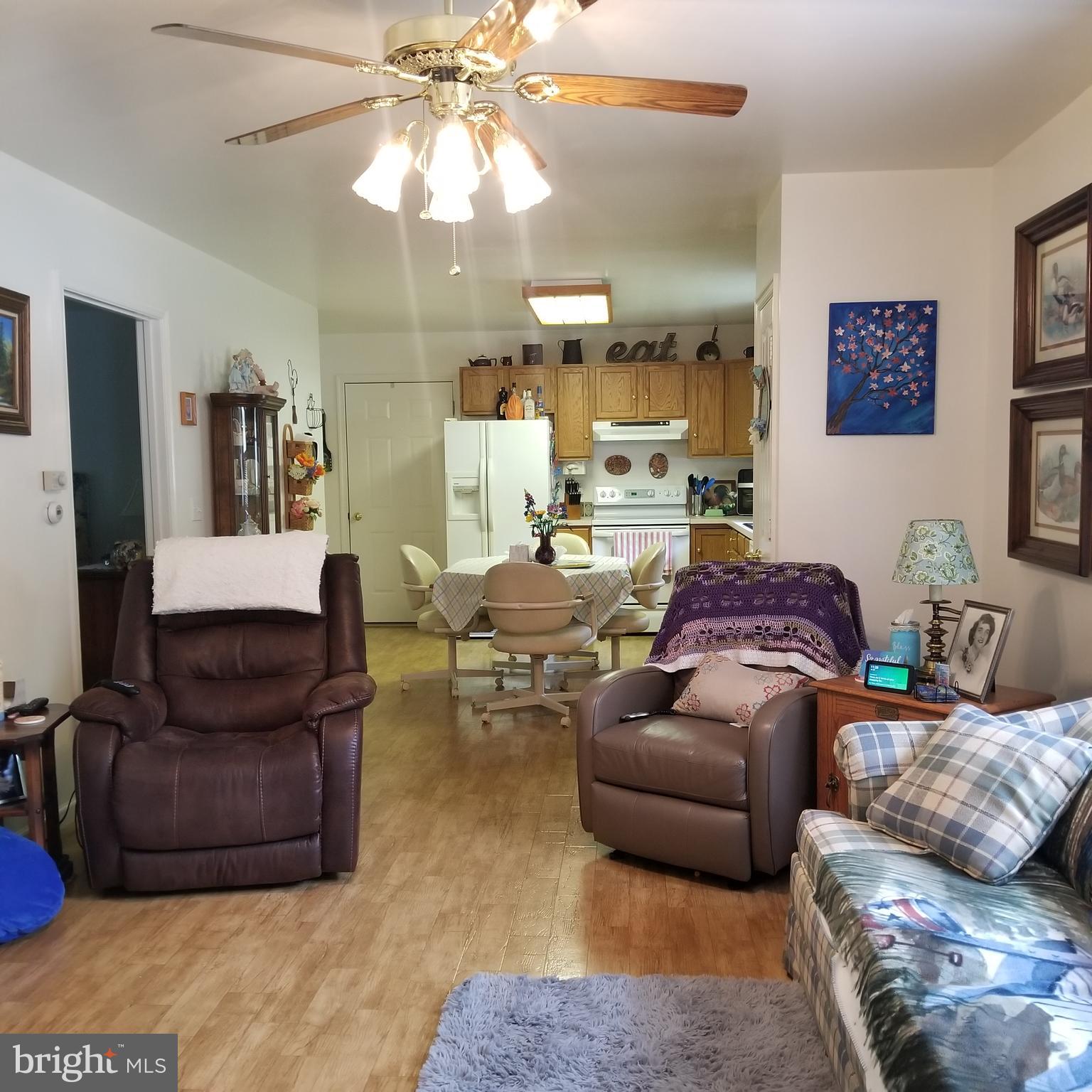 TWO JOHNS - Residential