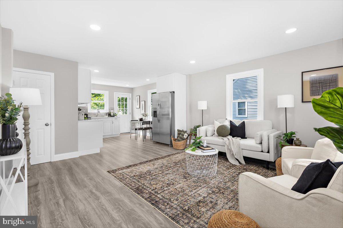 200 S LONGCROSS ROAD
