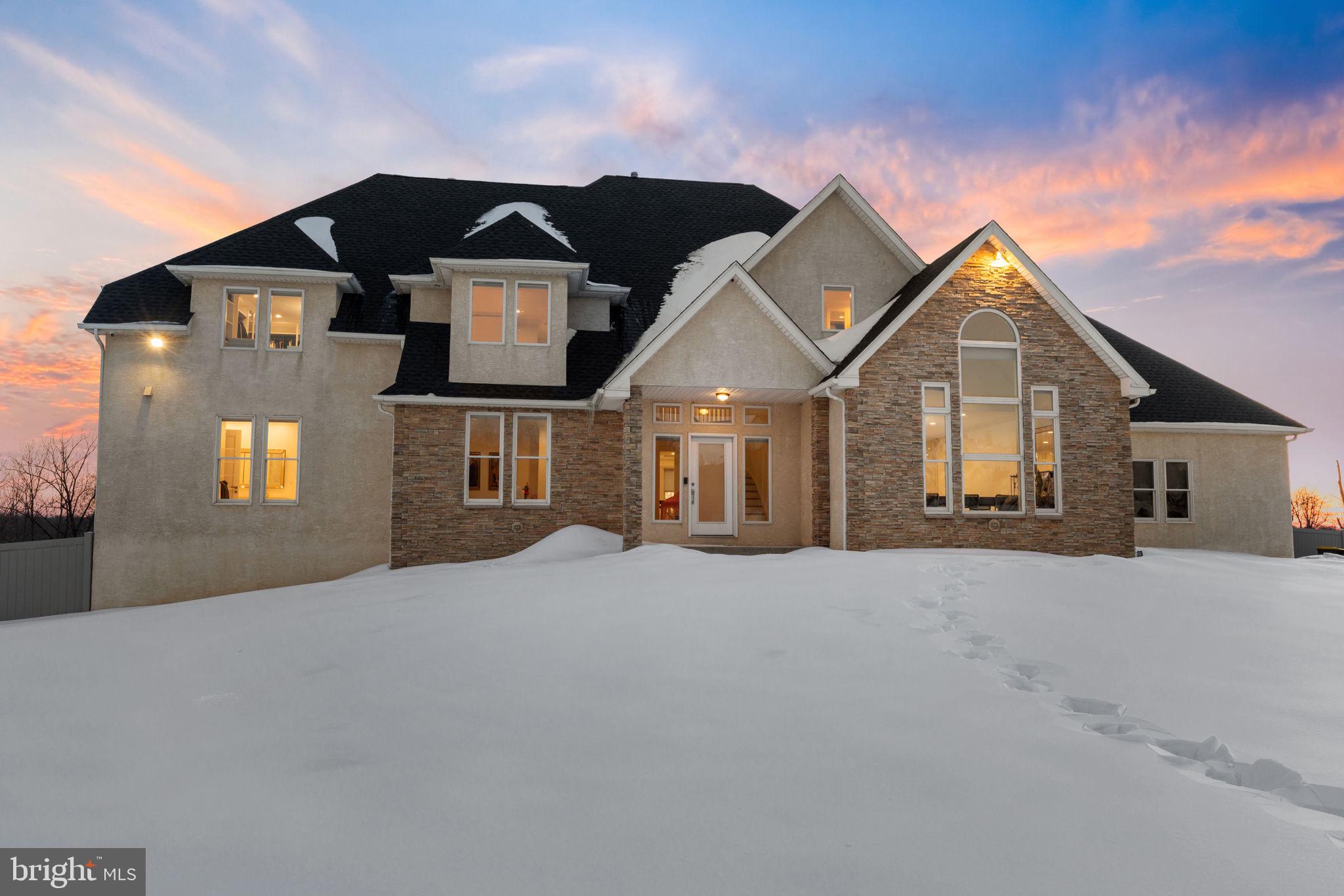 JUNIPER HILL - Residential