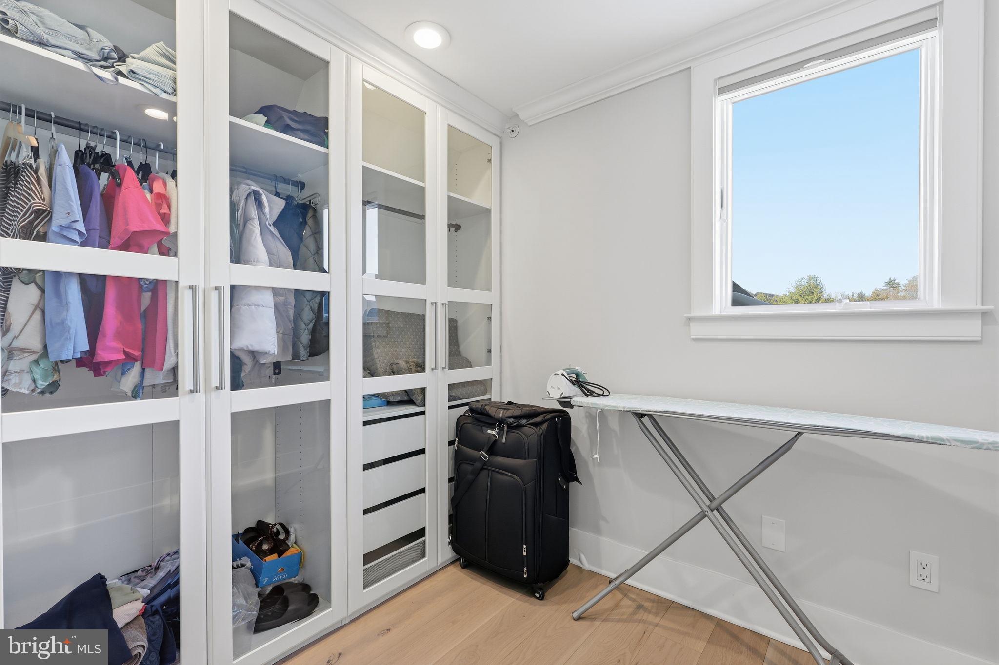 JUNIPER HILL - Residential