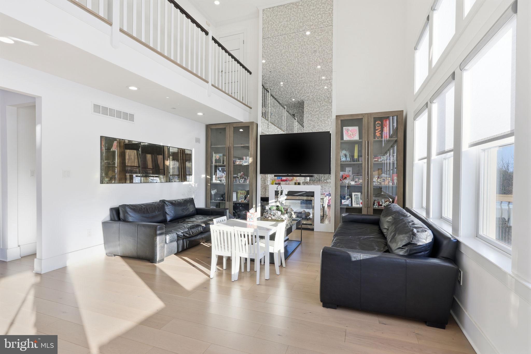 JUNIPER HILL - Residential