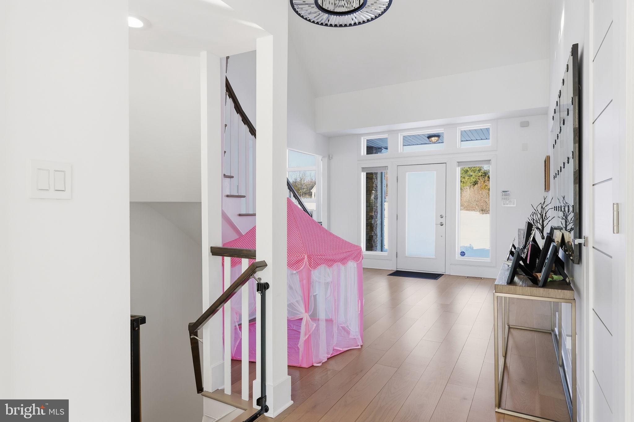 JUNIPER HILL - Residential