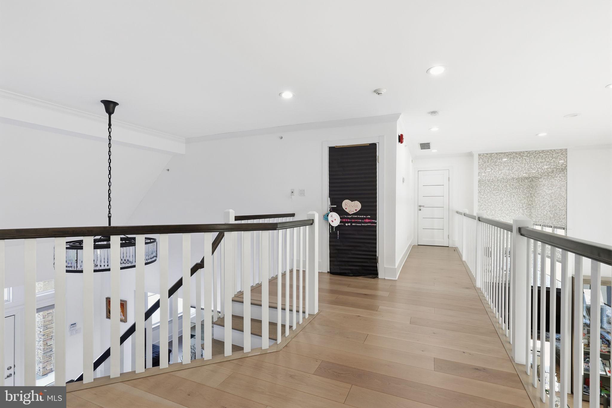 JUNIPER HILL - Residential