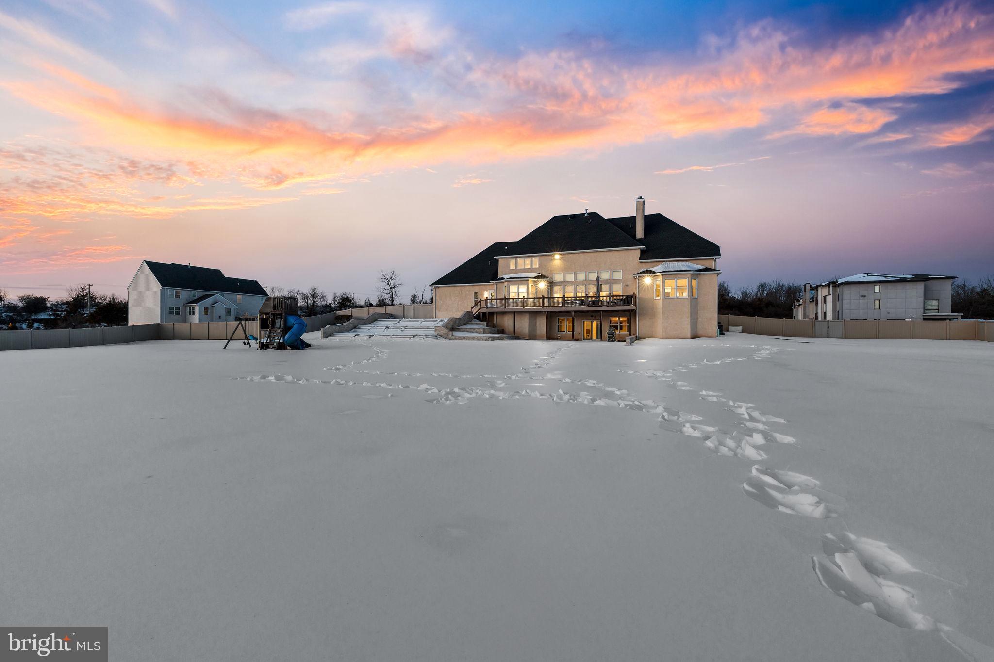 JUNIPER HILL - Residential