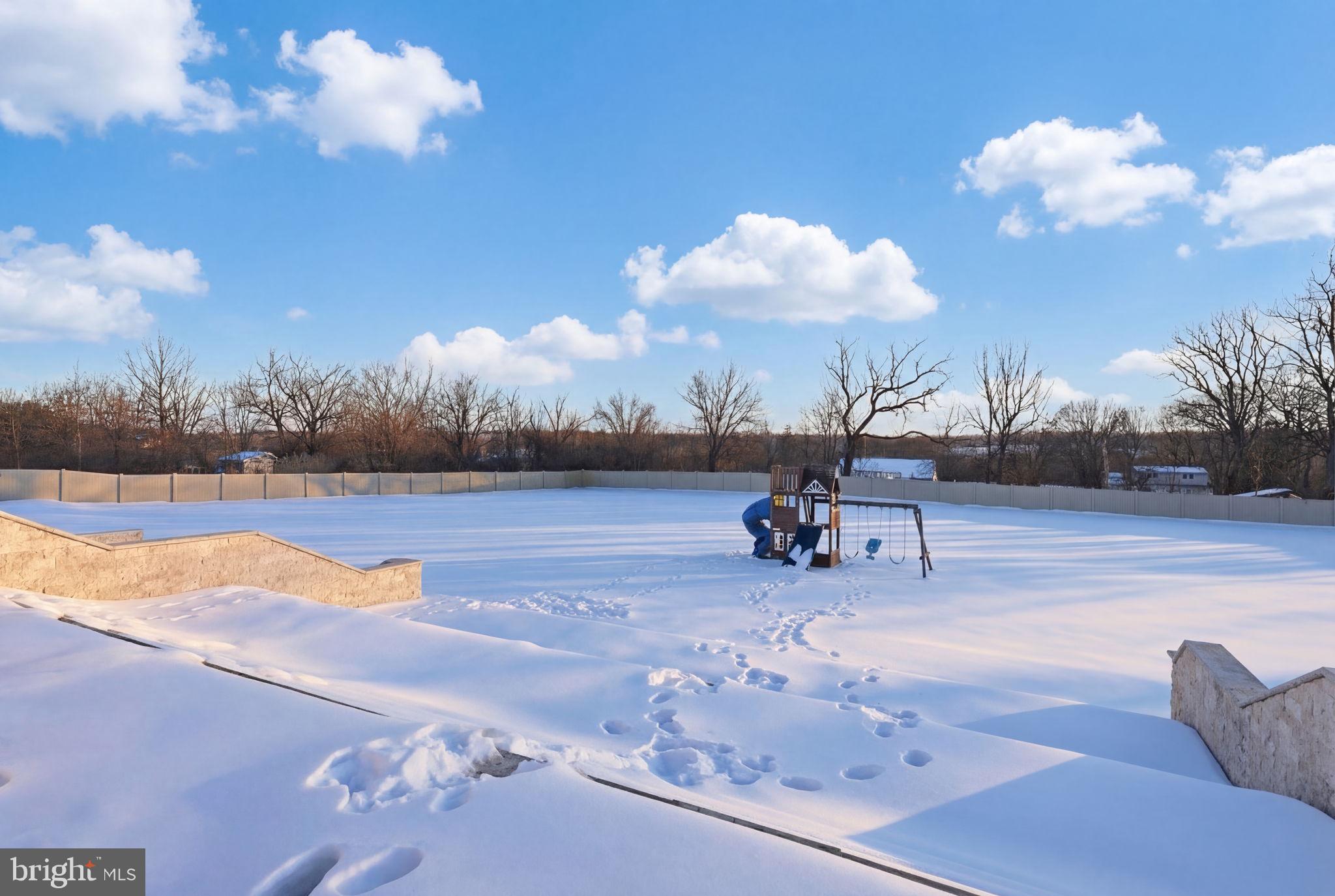 JUNIPER HILL - Residential