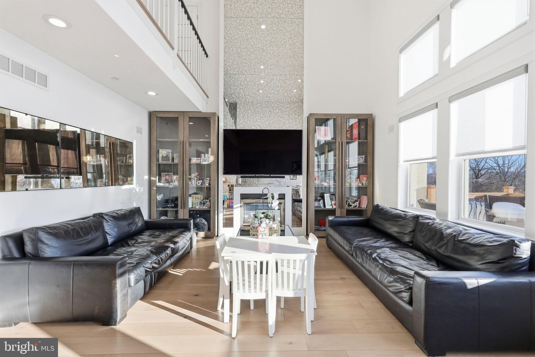 JUNIPER HILL - Residential