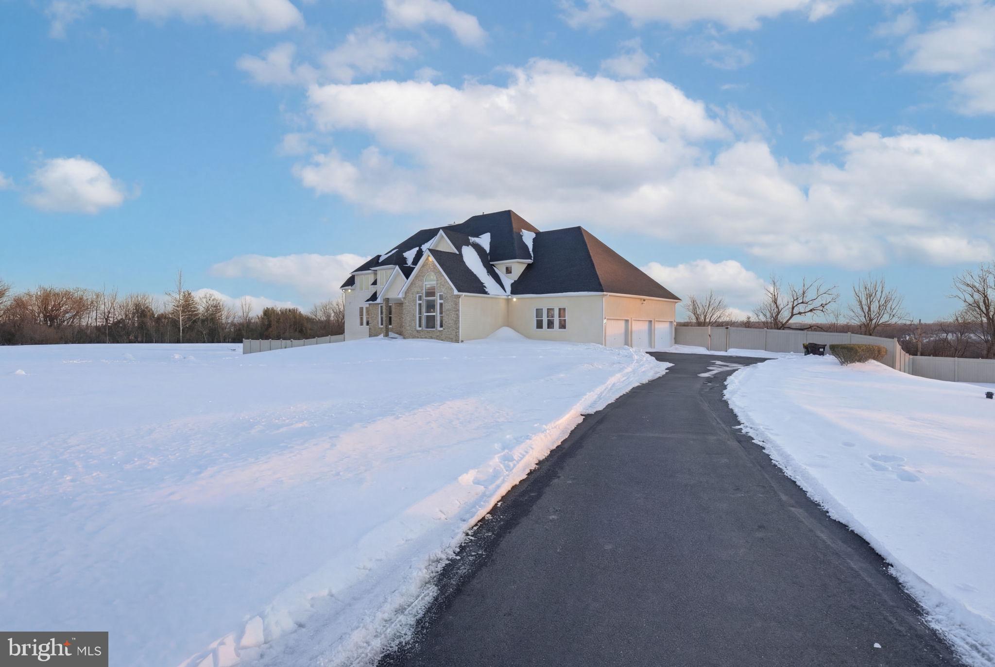 JUNIPER HILL - Residential