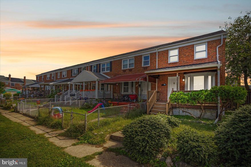 Newly Refreshed 3BR/2BA Baltimore Townhome – Rental with Finished Walkout Basement
Step into this beautifully refreshed Baltimore townhome featuring 3 bedrooms, 2 full bathrooms, and a thoughtfully updated interior. The main level boasts luxury vinyl plank flooring, updated fixtures, fresh paint, and an abundance of natural light. The galley-style kitchen is equipped with stainless steel appliances and modern finishes.
Downstairs, a fully finished basement with a walkout offers additional living space, natural light, and a full bathroom. Enjoy outdoor living in the flat, fenced-in backyard, perfect for entertaining or pets.
Move-in-ready!