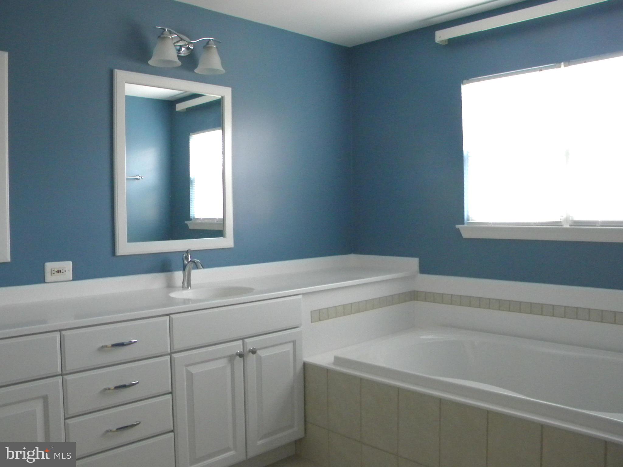 WELLINGTON/CLOVERHILL - Residential