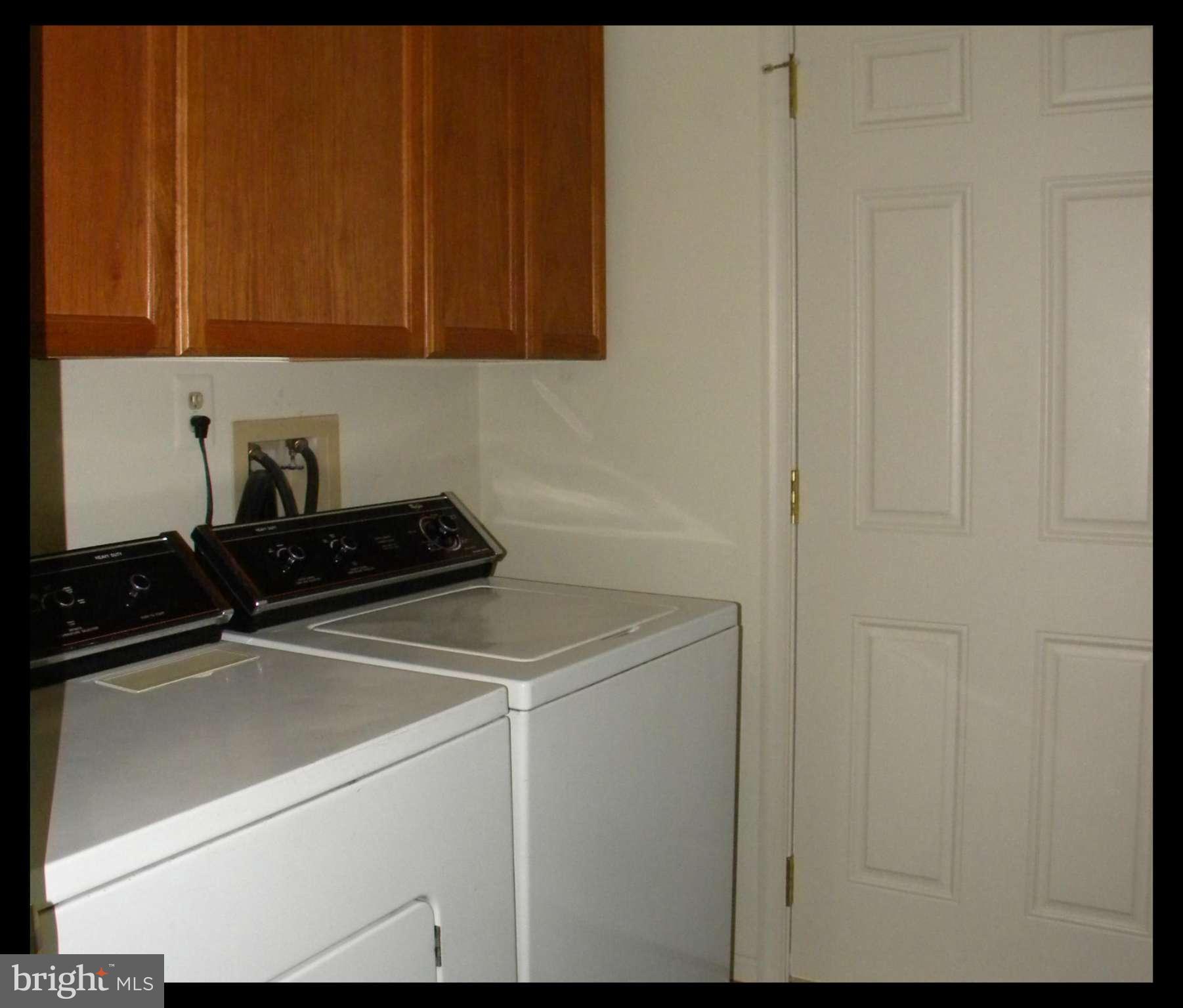 WELLINGTON/CLOVERHILL - Residential