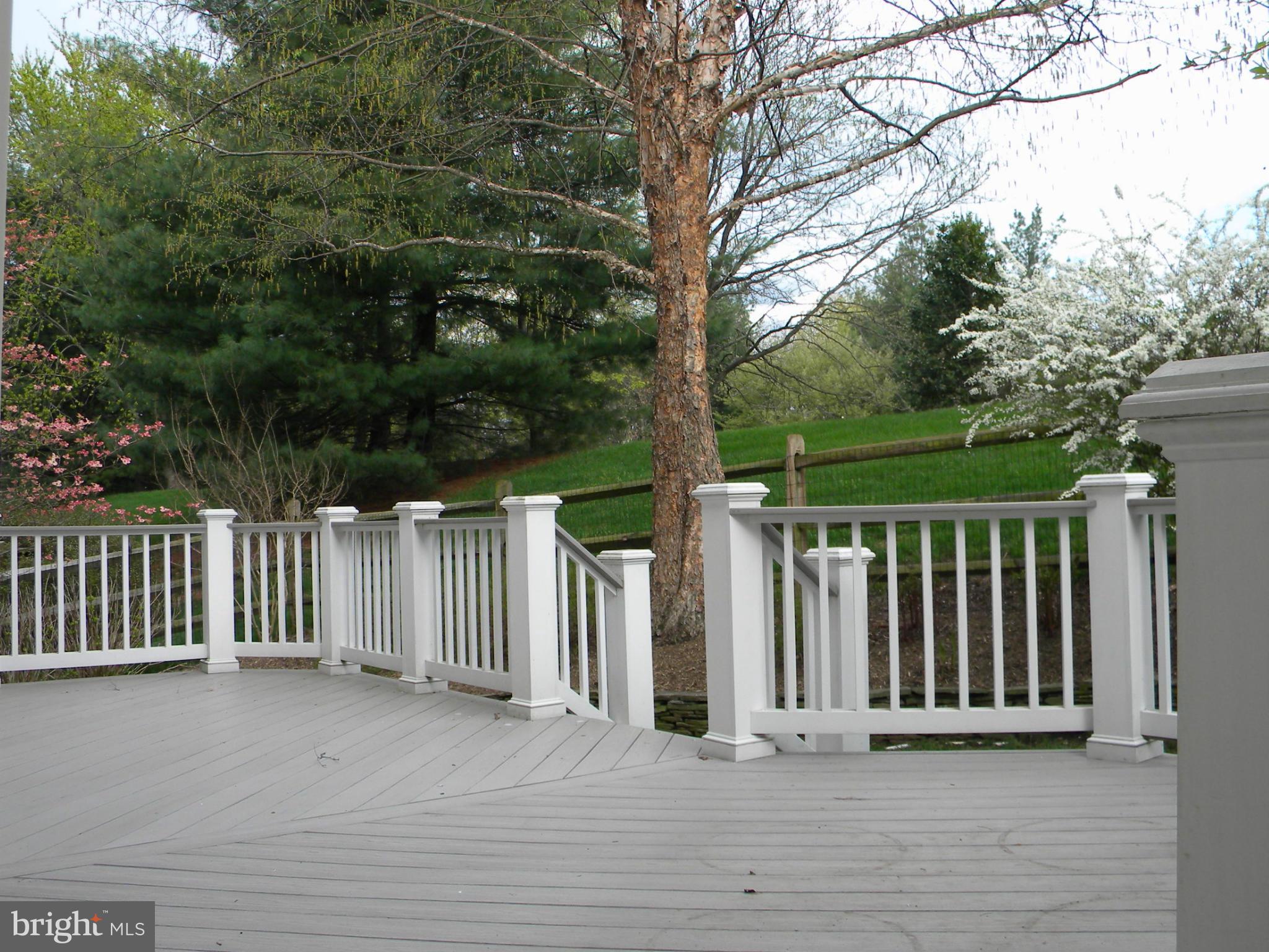 WELLINGTON/CLOVERHILL - Residential