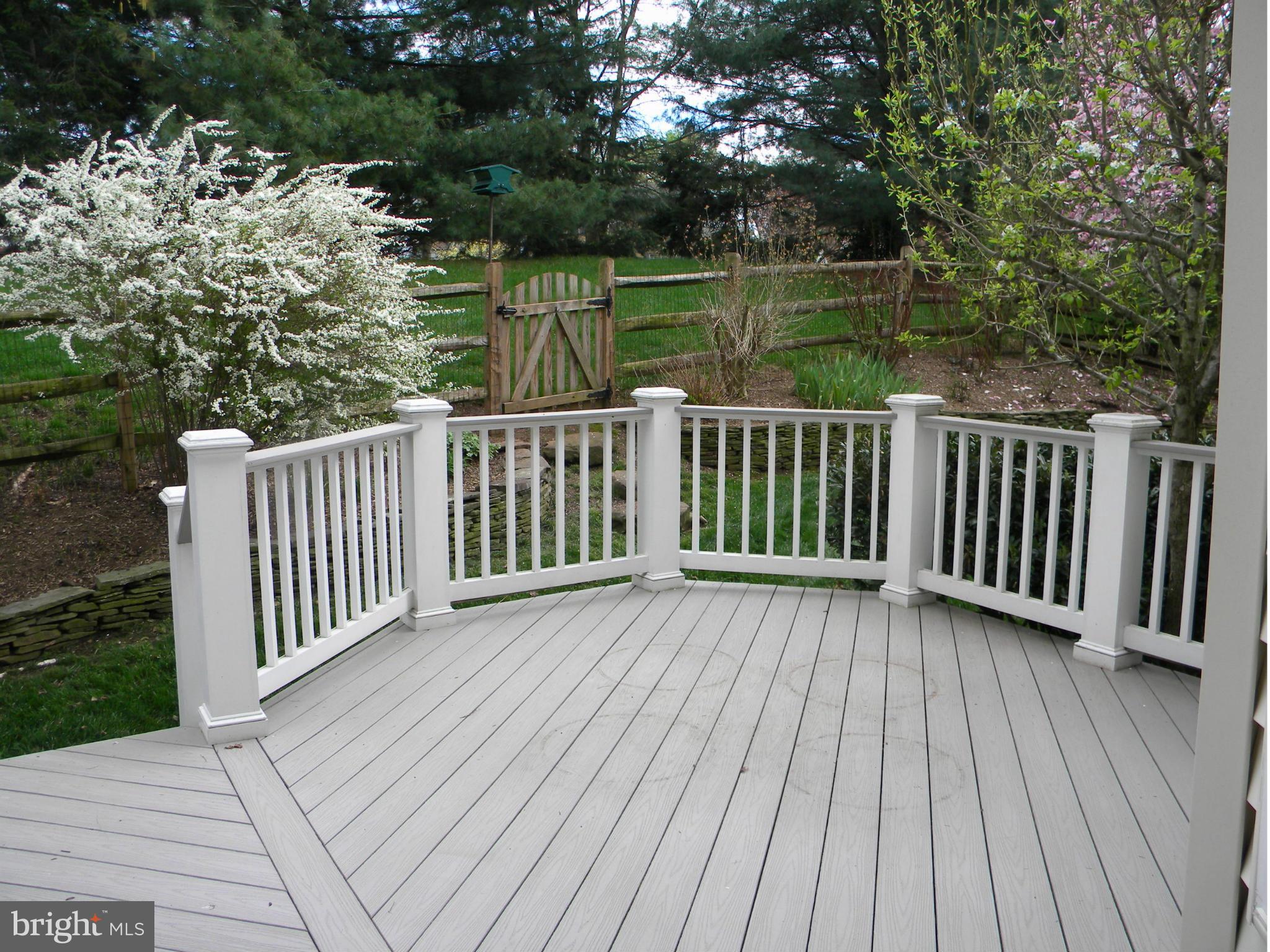 WELLINGTON/CLOVERHILL - Residential