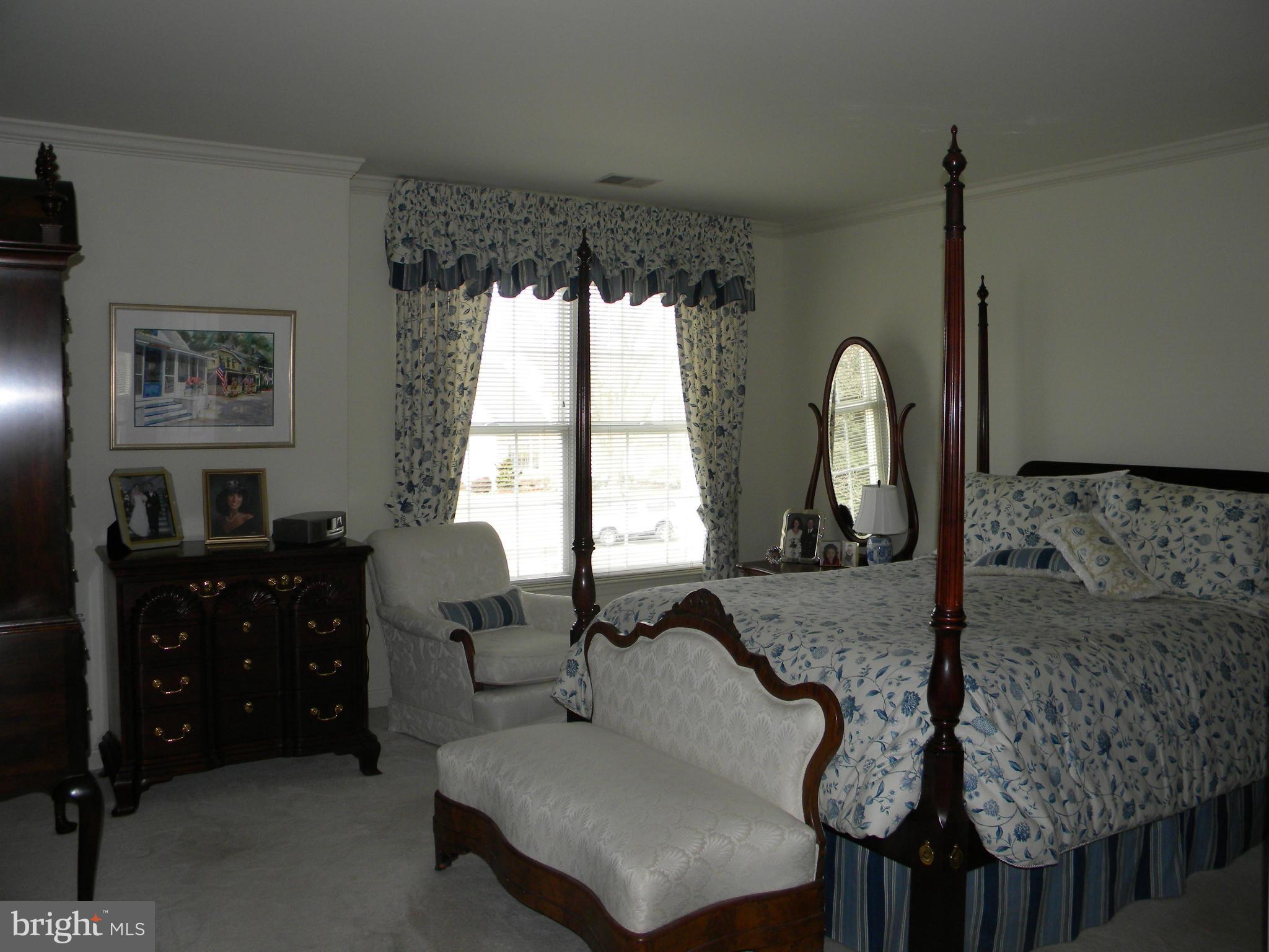 WELLINGTON/CLOVERHILL - Residential