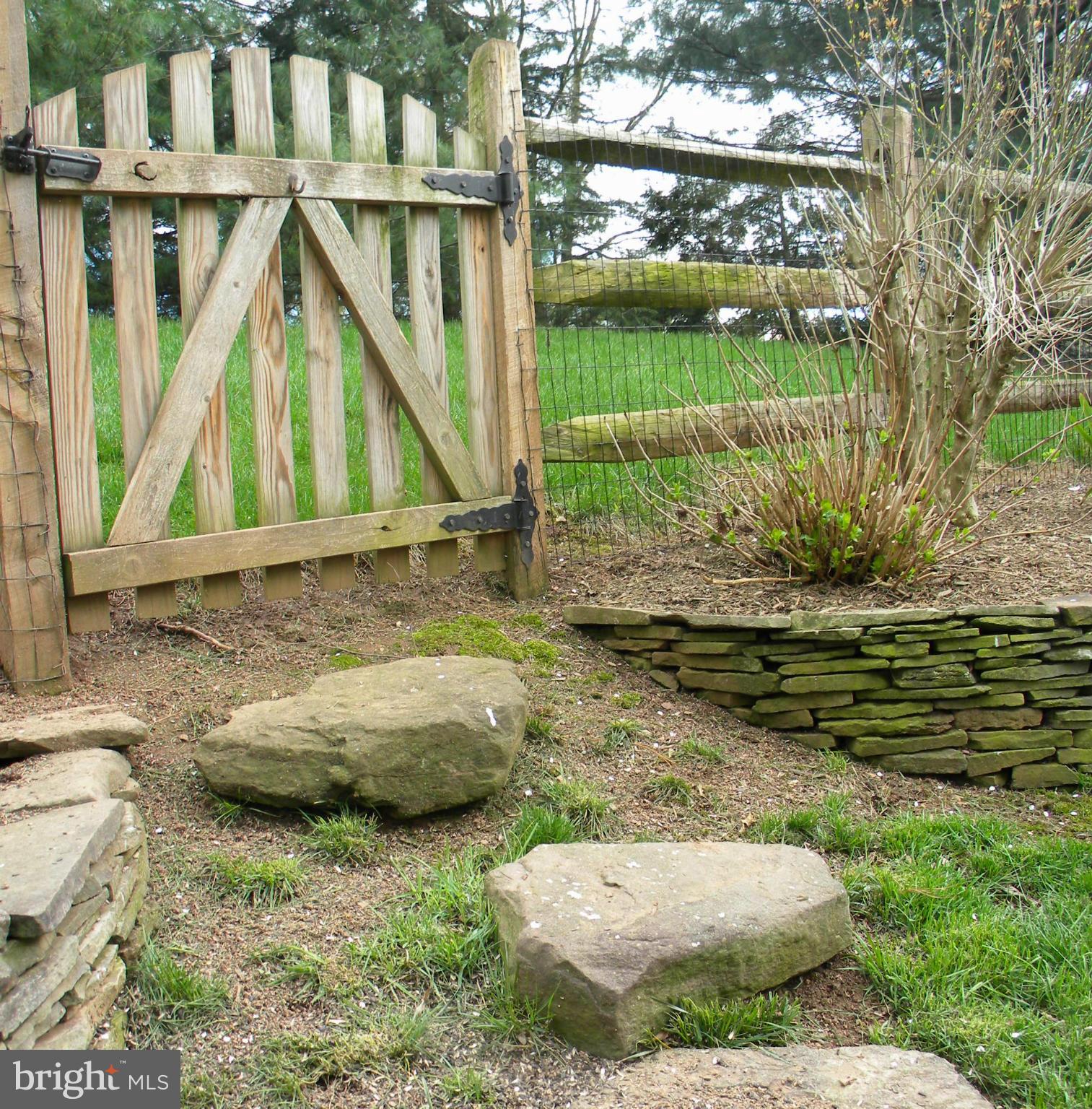 WELLINGTON/CLOVERHILL - Residential