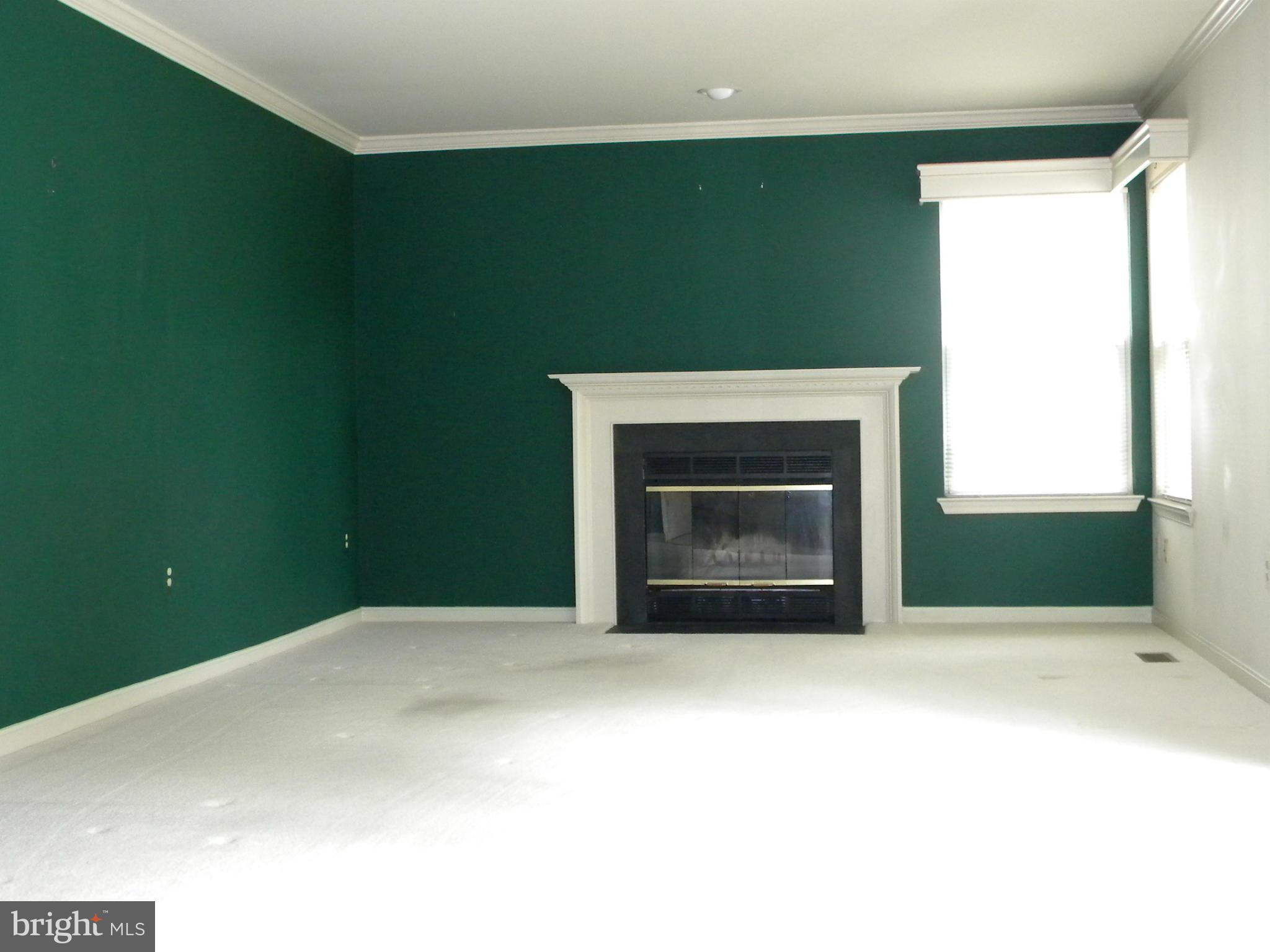 WELLINGTON/CLOVERHILL - Residential