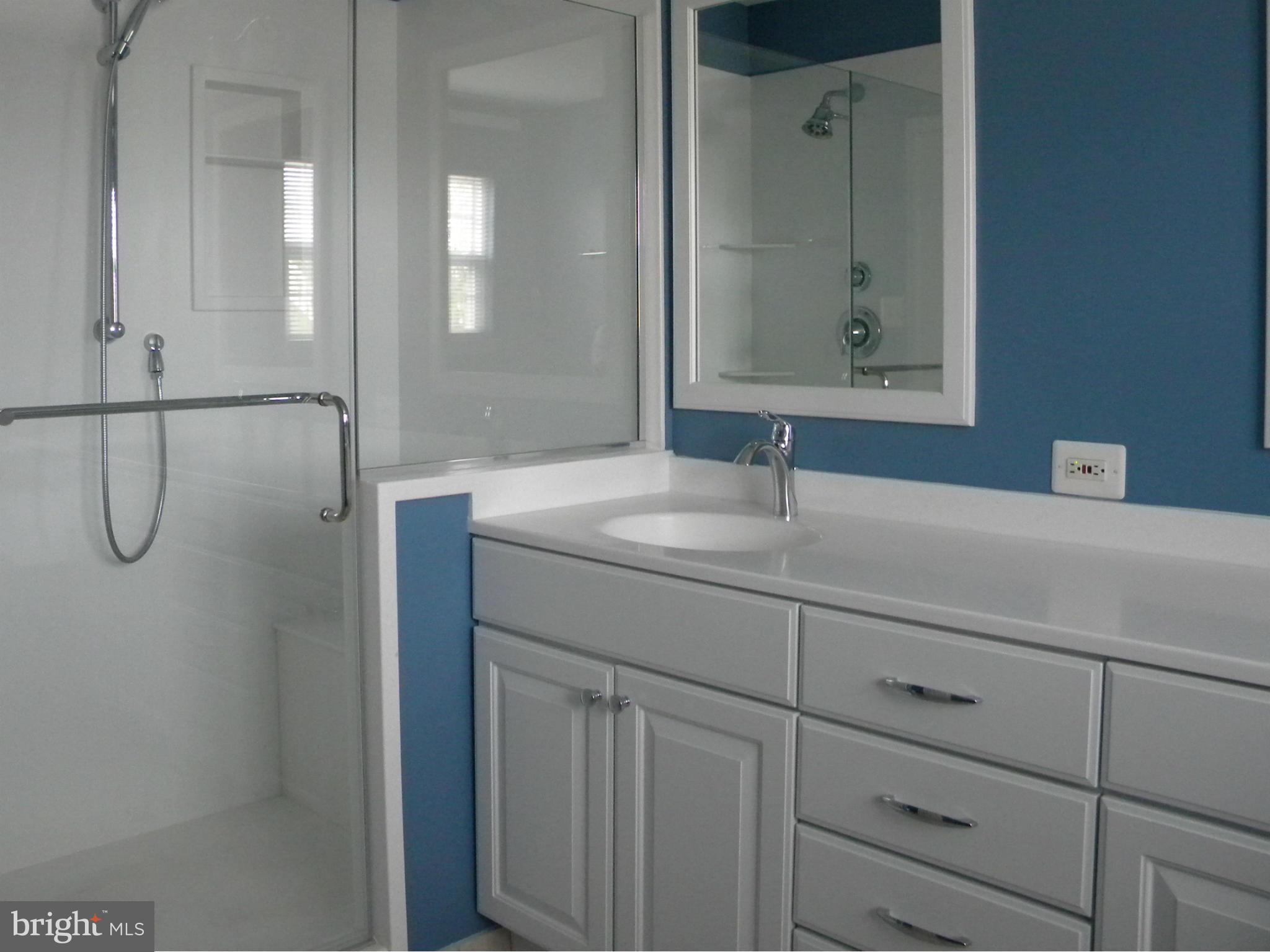 WELLINGTON/CLOVERHILL - Residential