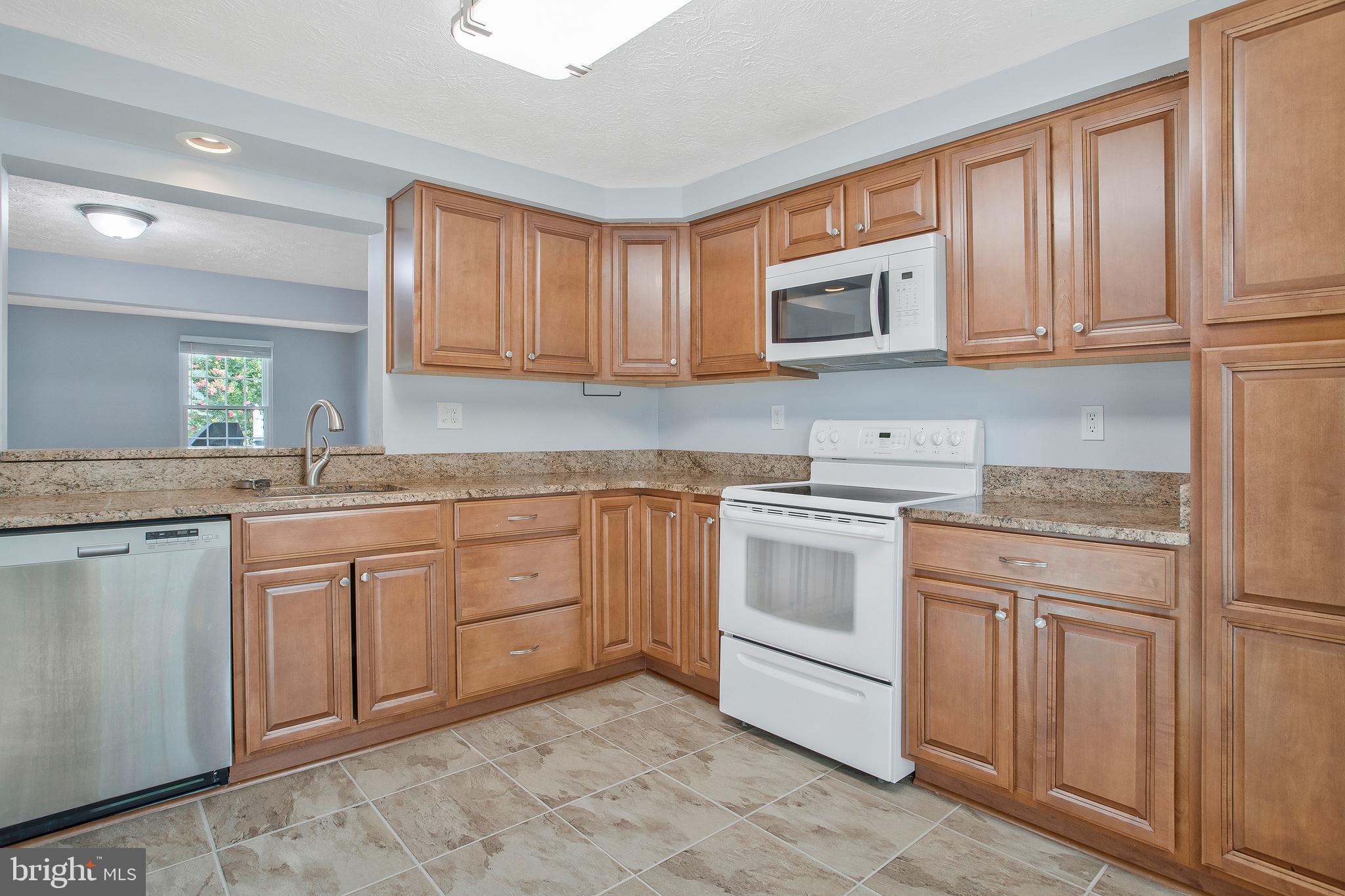 CLOVERFIELD MANOR - Residential