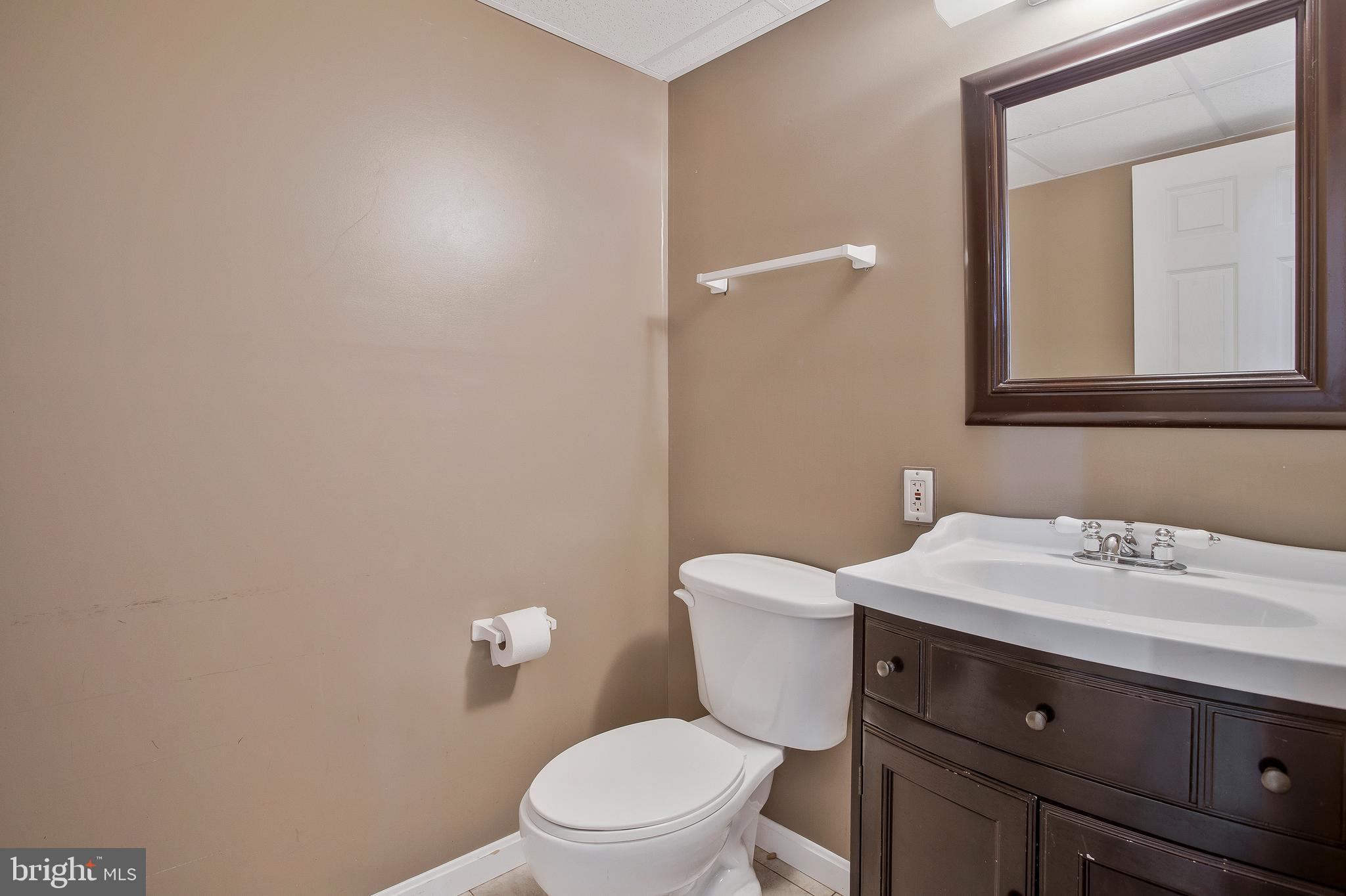 CLOVERFIELD MANOR - Residential